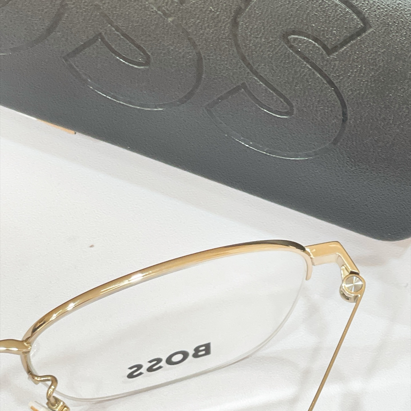 BOSS✨✨✨MODEL: Boss 1872✨✨✨SIZE：150✨✨✨钛～～原装货品～～