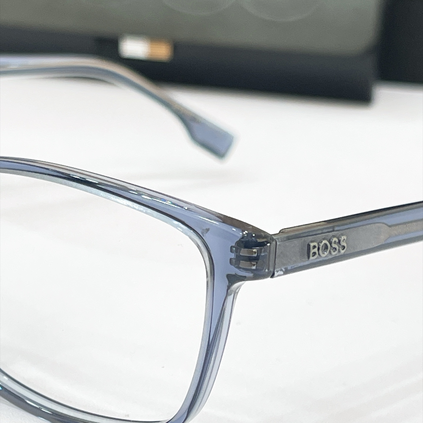 BOSS✨✨✨MODEL: Boss 1570✨✨✨SIZE：145✨✨✨原装货品～～