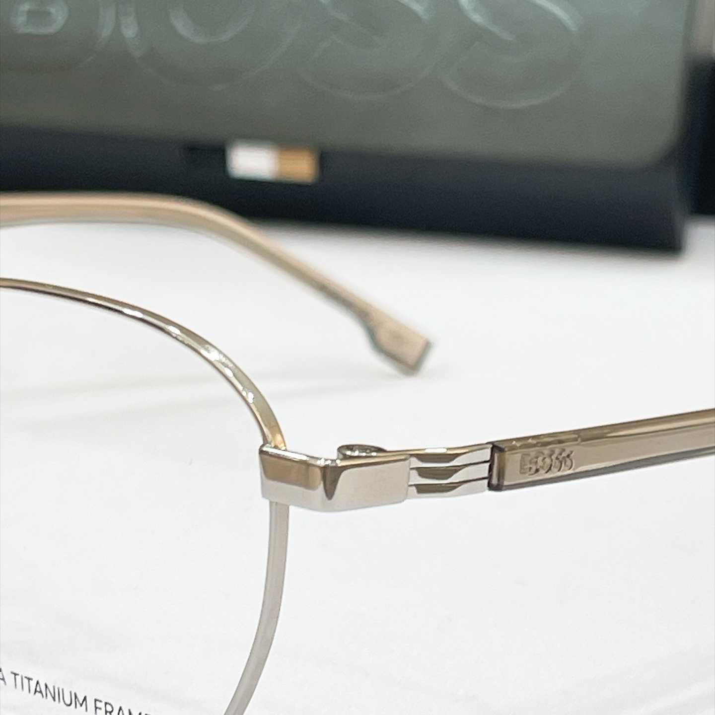 BOSS✨✨✨MODEL: Boss 1816✨✨✨SIZE：54口19-150✨✨✨钛～～原装货品～～