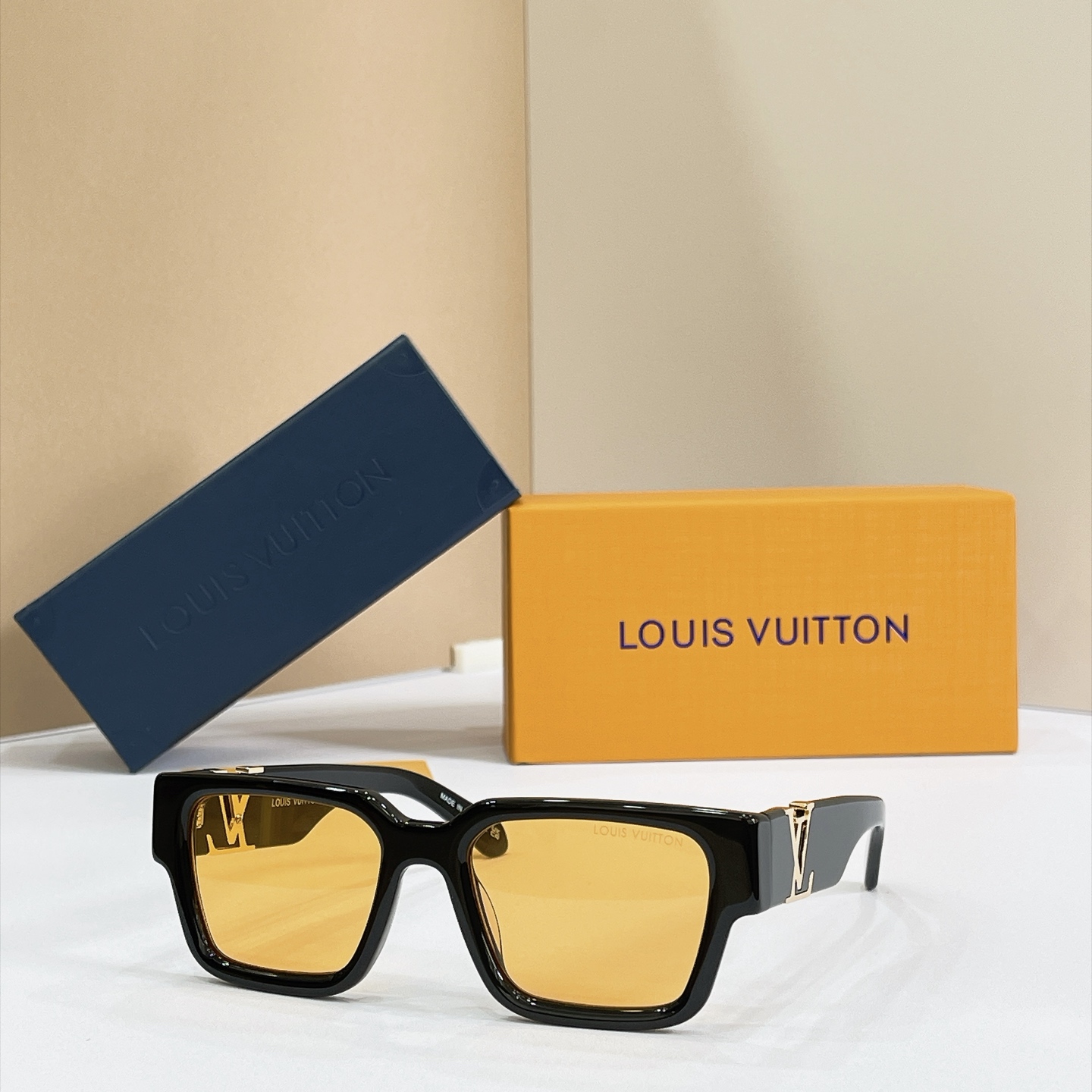 LOUIS VUITTO*✨✨✨MODEL：Z2178E✨✨✨ SIZE：55口20-145✨✨✨