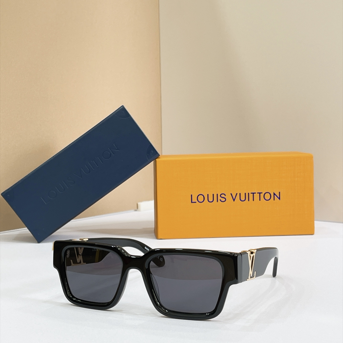LOUIS VUITTO*✨✨✨MODEL：Z2178E✨✨✨ SIZE：55口20-145✨✨✨