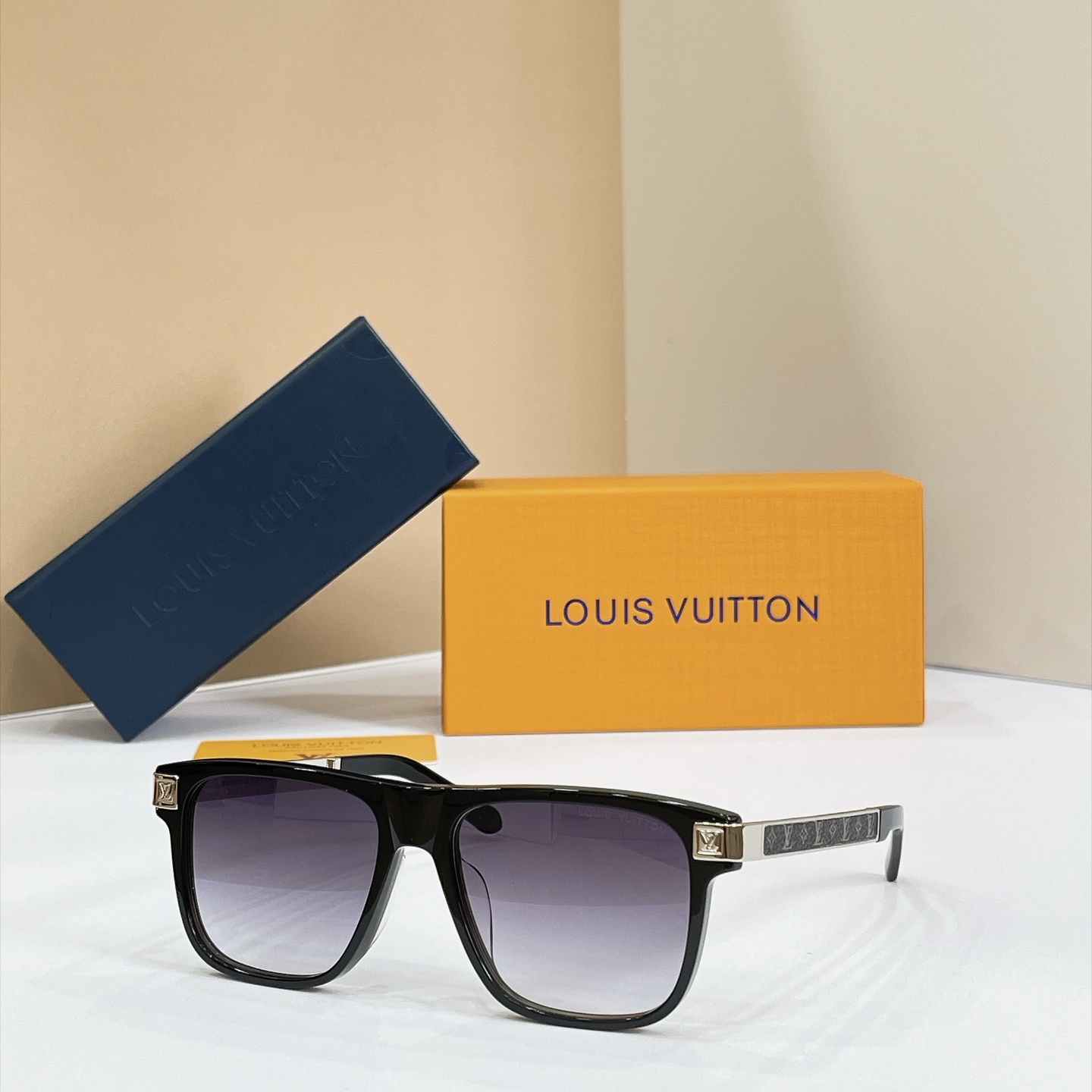 LOUIS VUITTO*✨✨✨MODEL：Z3300U Z3315U Z3316U Z3313U Z3310U Z33