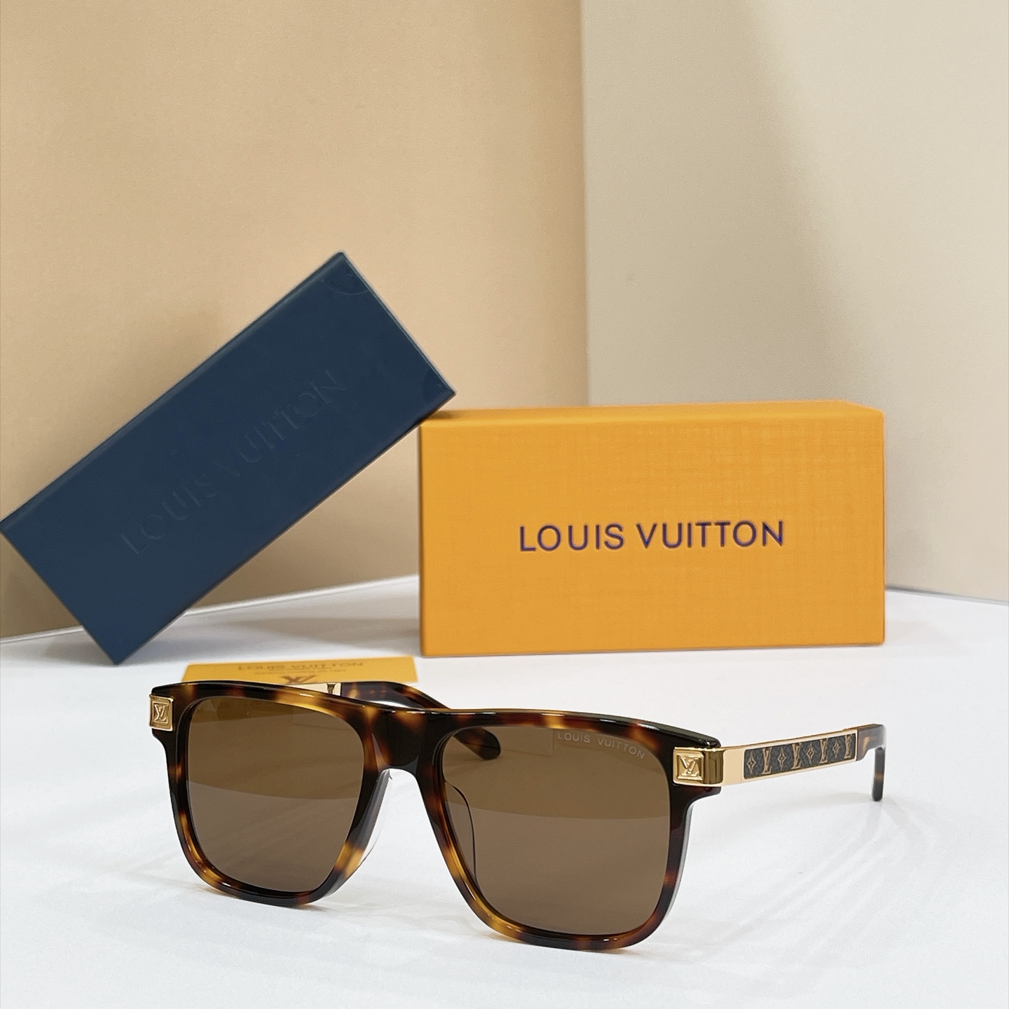 LOUIS VUITTO*✨✨✨MODEL：Z3300U Z3315U Z3316U Z3313U Z3310U Z33
