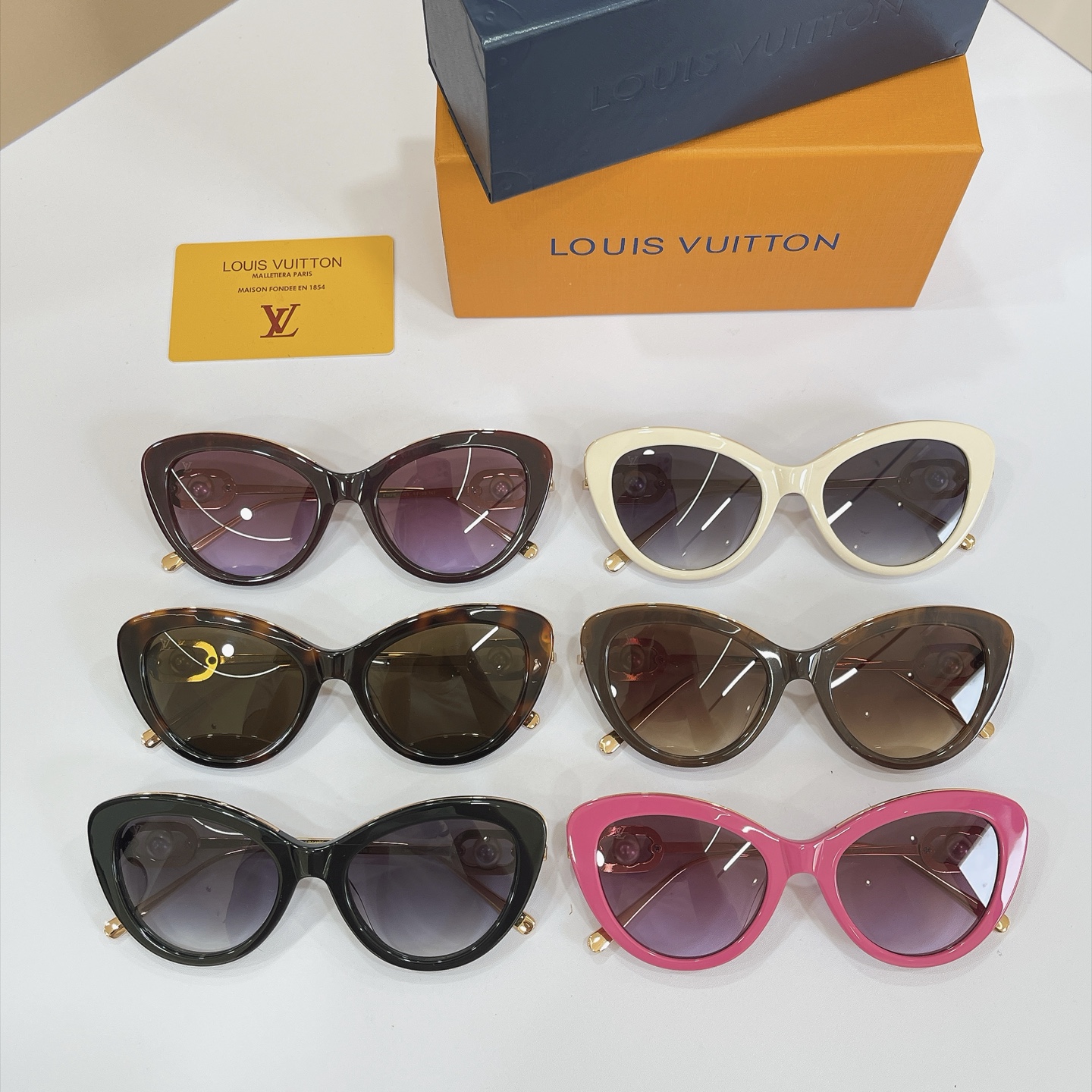 LOUIS VUITTO*✨✨✨MODEL：Z1931E✨✨✨ SIZE：54口20-145✨✨✨