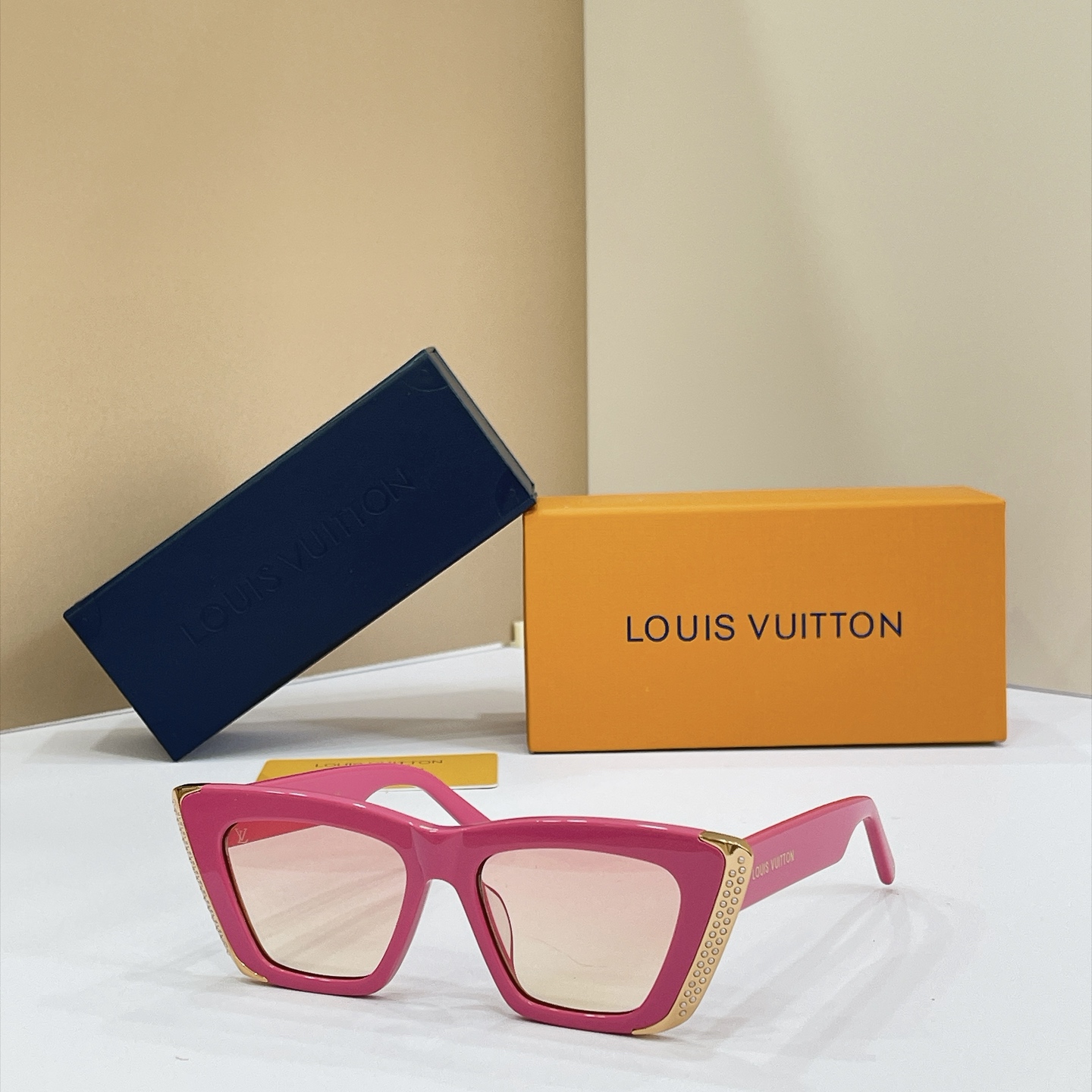 LOUIS VUITTO*✨✨✨MODEL：Z1655E✨✨✨ SIZE：53口17-148✨✨✨