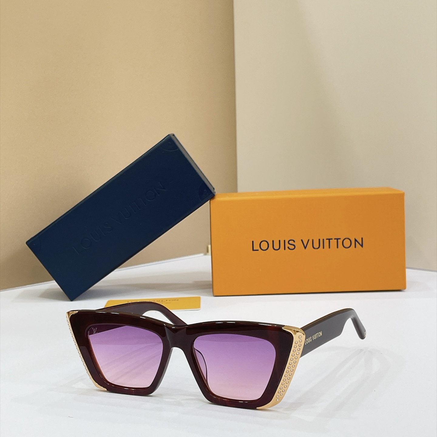 LOUIS VUITTO*✨✨✨MODEL：Z1655E✨✨✨ SIZE：53口17-148✨✨✨