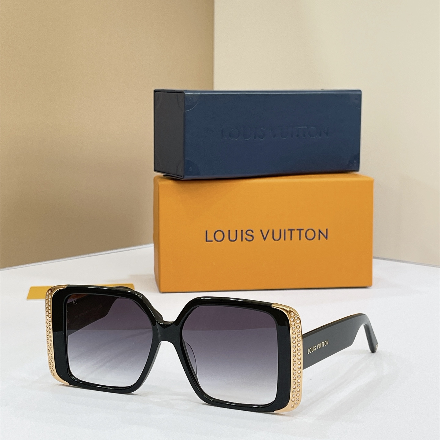 LOUIS VUITTO*✨✨✨MODEL：Z1998W✨✨✨ SIZE：56口15-148✨✨✨