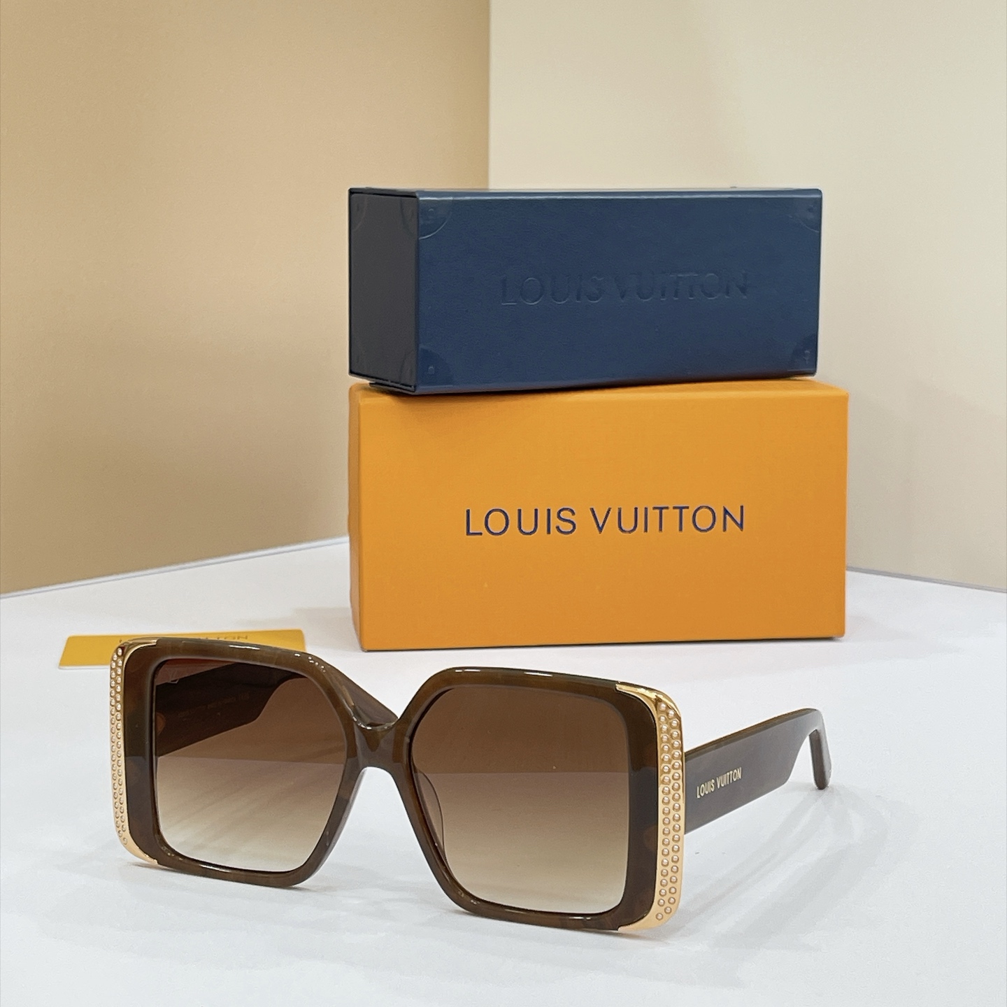 LOUIS VUITTO*✨✨✨MODEL：Z1998W✨✨✨ SIZE：56口15-148✨✨✨
