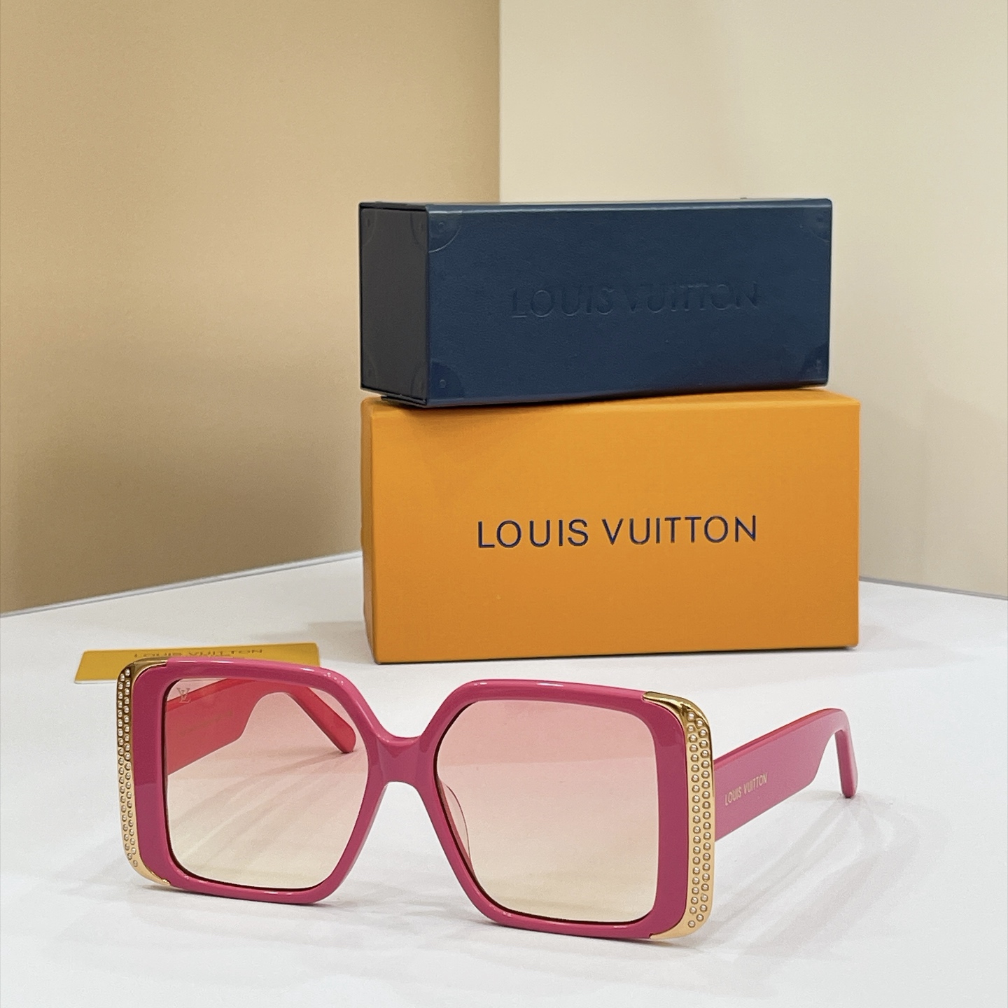 LOUIS VUITTO*✨✨✨MODEL：Z1998W✨✨✨ SIZE：56口15-148✨✨✨