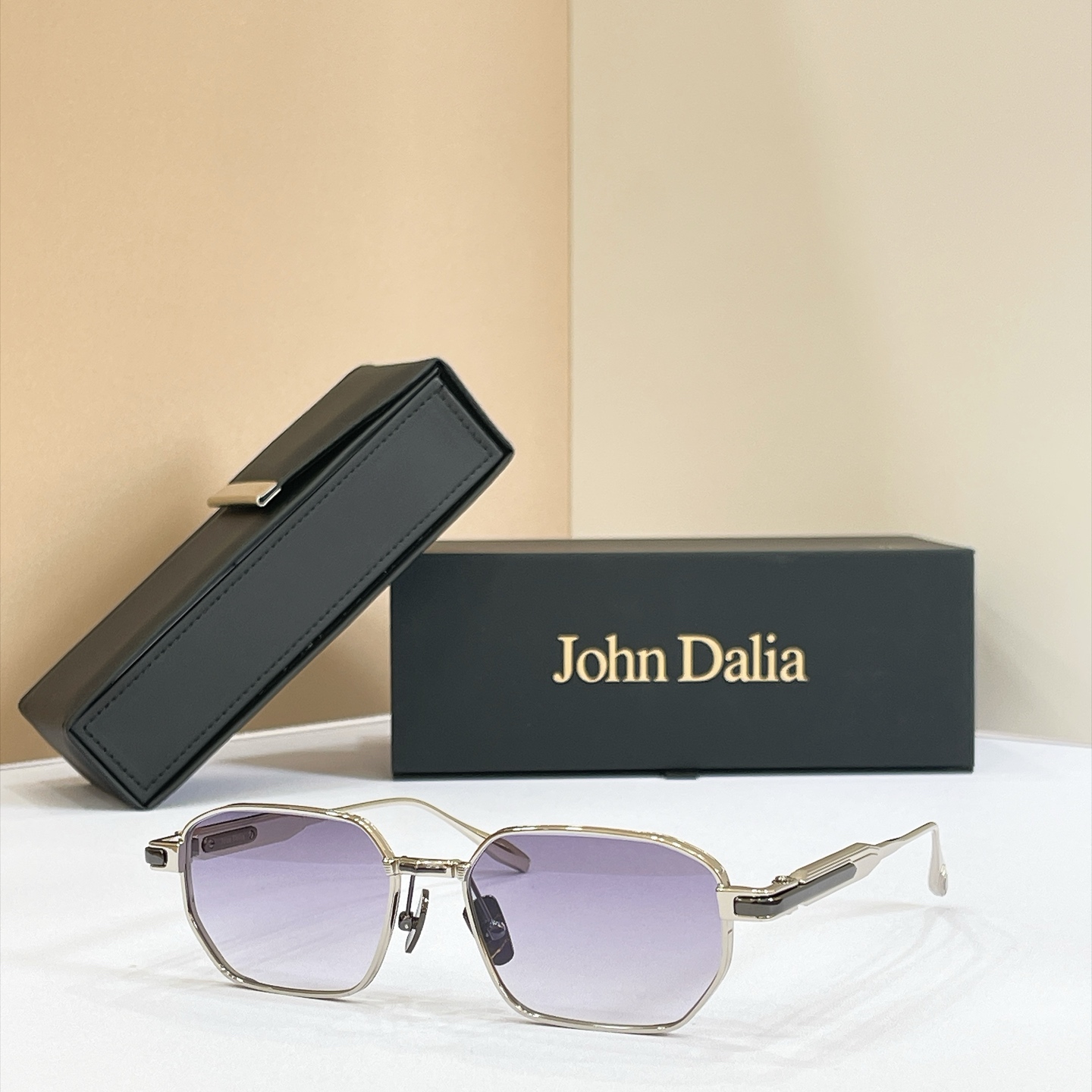John Daila🌟🌟🌟MODEL:  MILES🌟🌟🌟SIZE: 53口18-145🌟🌟🌟配送盒子～～