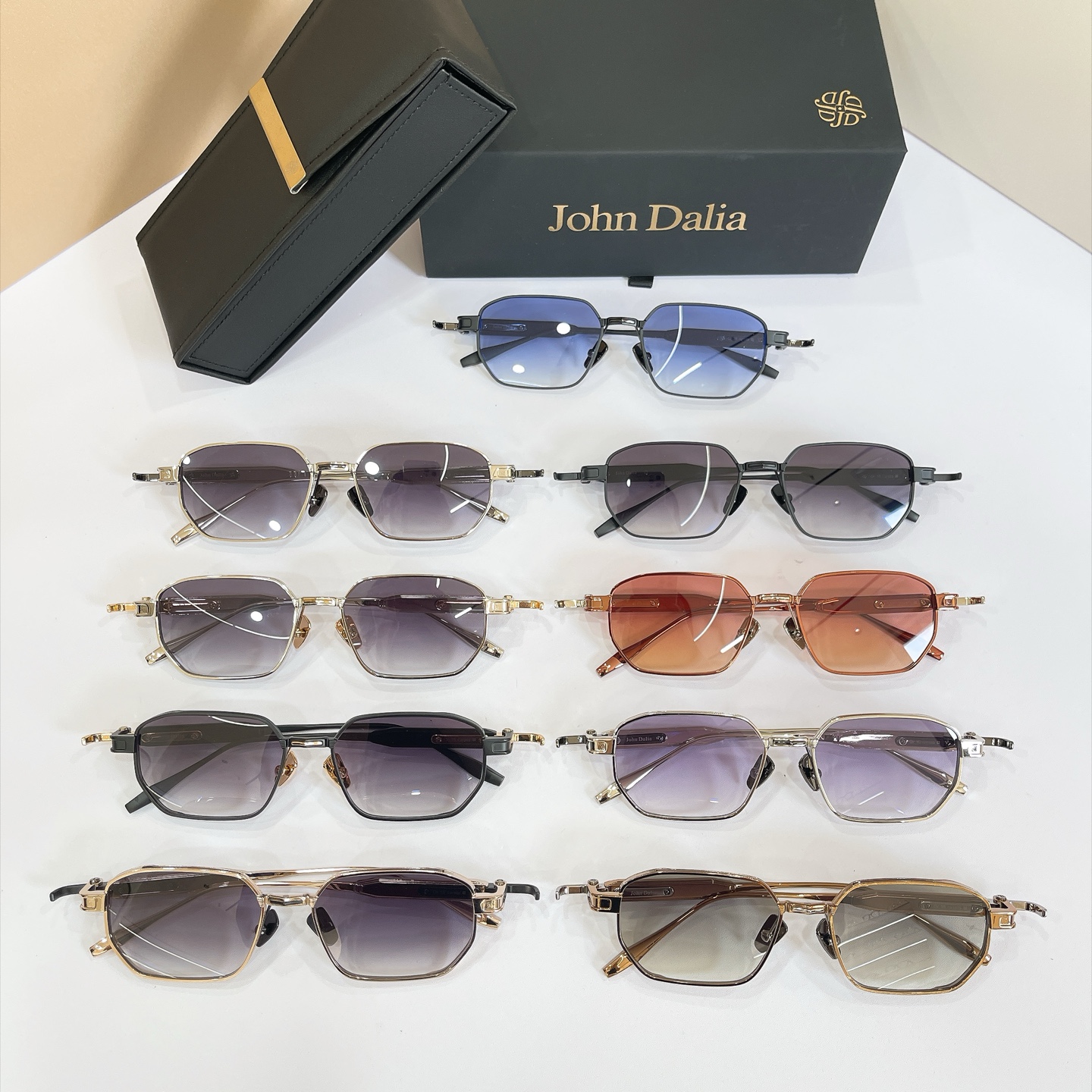 John Daila🌟🌟🌟MODEL:  MILES🌟🌟🌟SIZE: 53口18-145🌟🌟🌟配送盒子～～