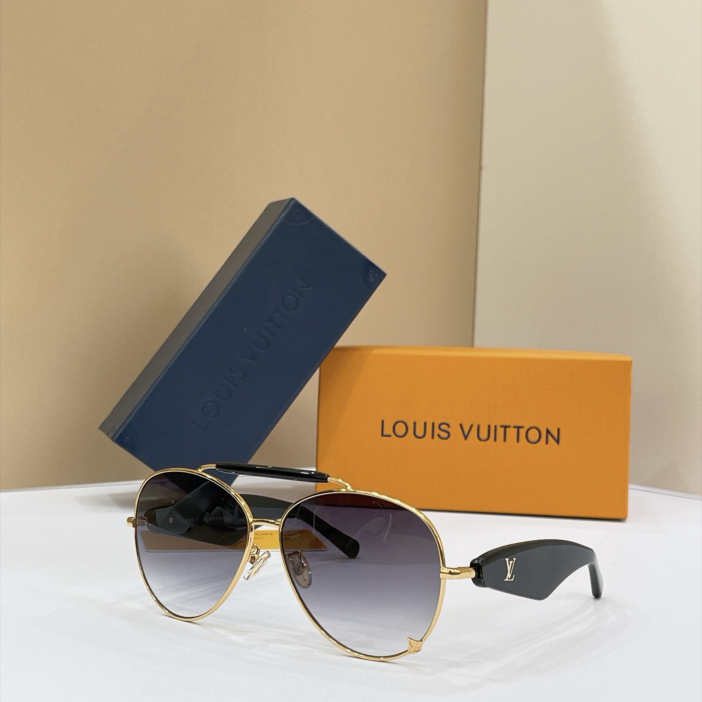 LOUIS VUITTO*✨✨✨MODEL：Z3462U✨✨✨ SIZE：60口14-145✨✨✨