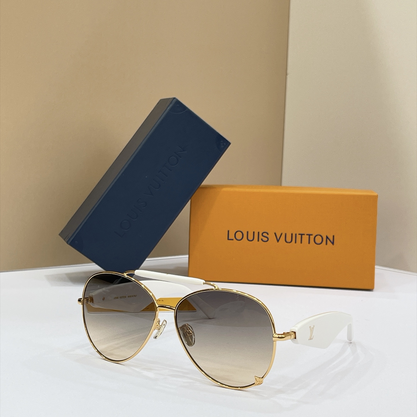 LOUIS VUITTO*✨✨✨MODEL：Z3462U✨✨✨ SIZE：60口14-145✨✨✨