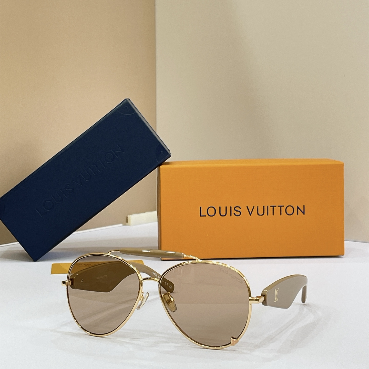 LOUIS VUITTO*✨✨✨MODEL：Z3462U ✨✨✨ SIZE：59口23-140✨✨✨