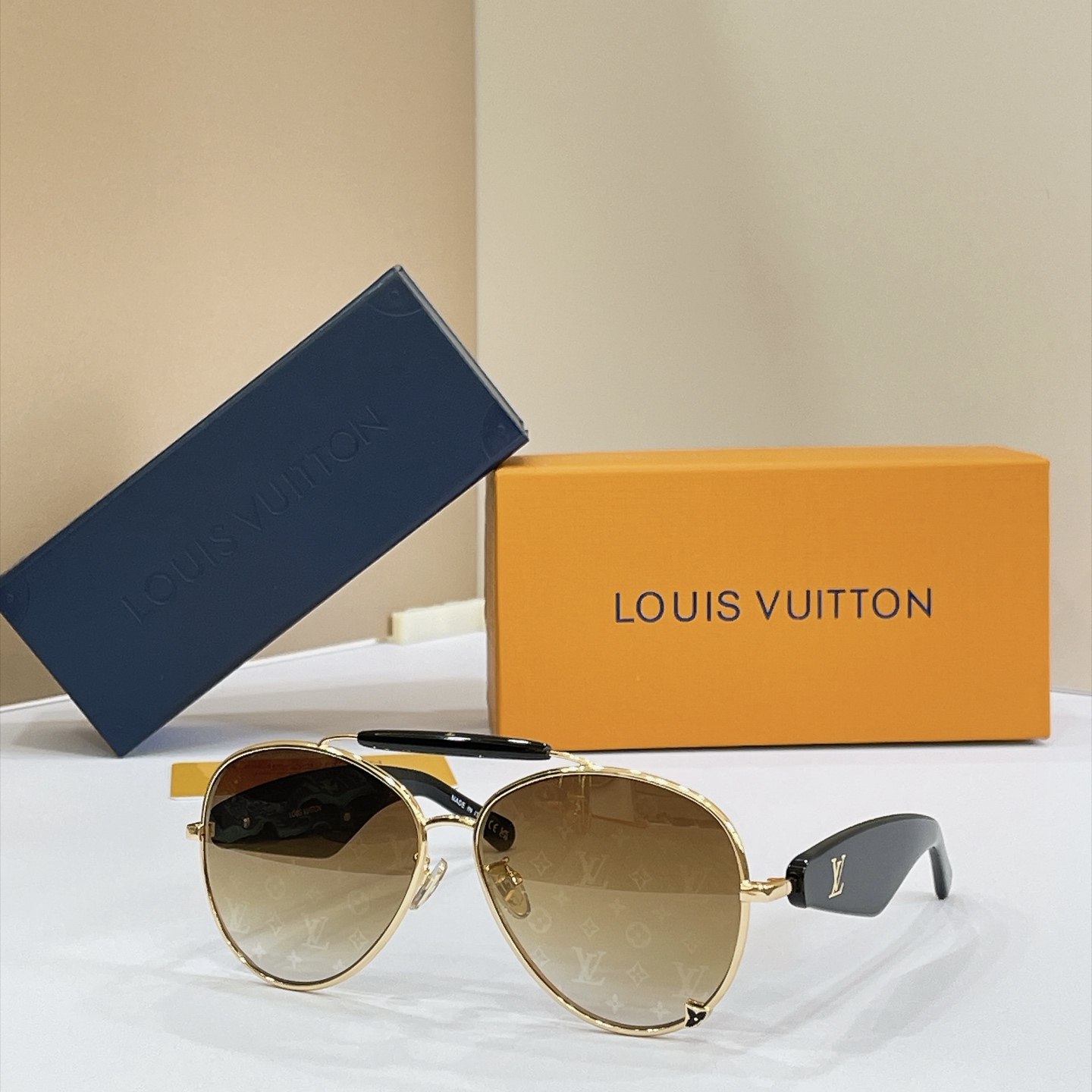 LOUIS VUITTO*✨✨✨MODEL：Z3462U ✨✨✨ SIZE：59口23-140✨✨✨
