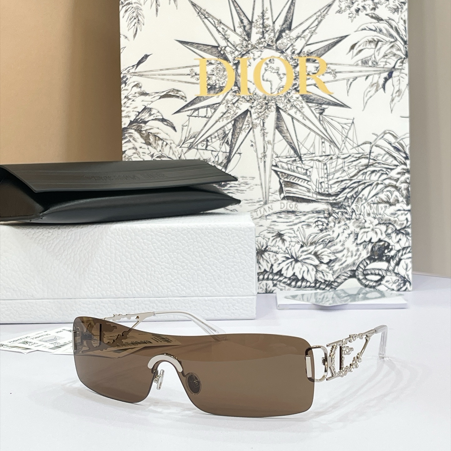 DIO*🌟🌟🌟Model：Dior Fire🌟🌟🌟SIZE：125🌟 🌟 🌟