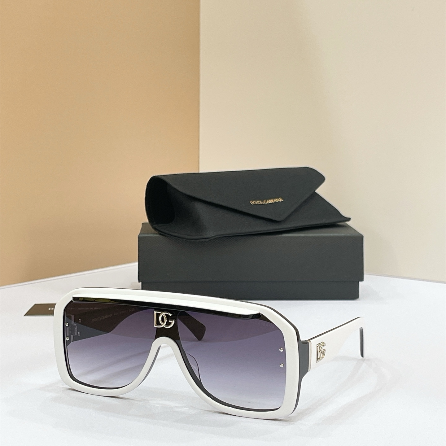 DOLCE & GABBAN*🌟🌟🌟MODEL：DG6205🌟🌟🌟SIZE：63口11-145🌟🌟🌟