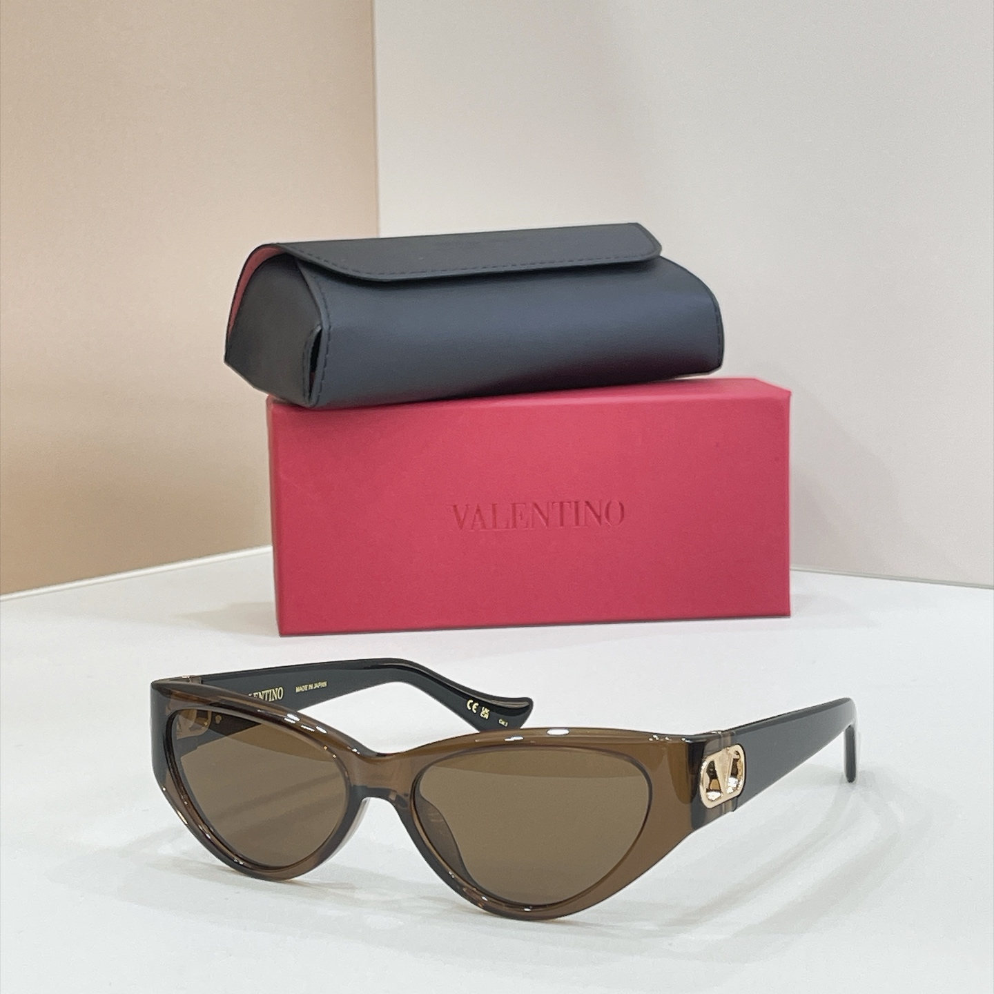 VALENTINO✨✨✨MODEL：VG0014S✨✨✨SIZE：54口16-140✨ ✨ 