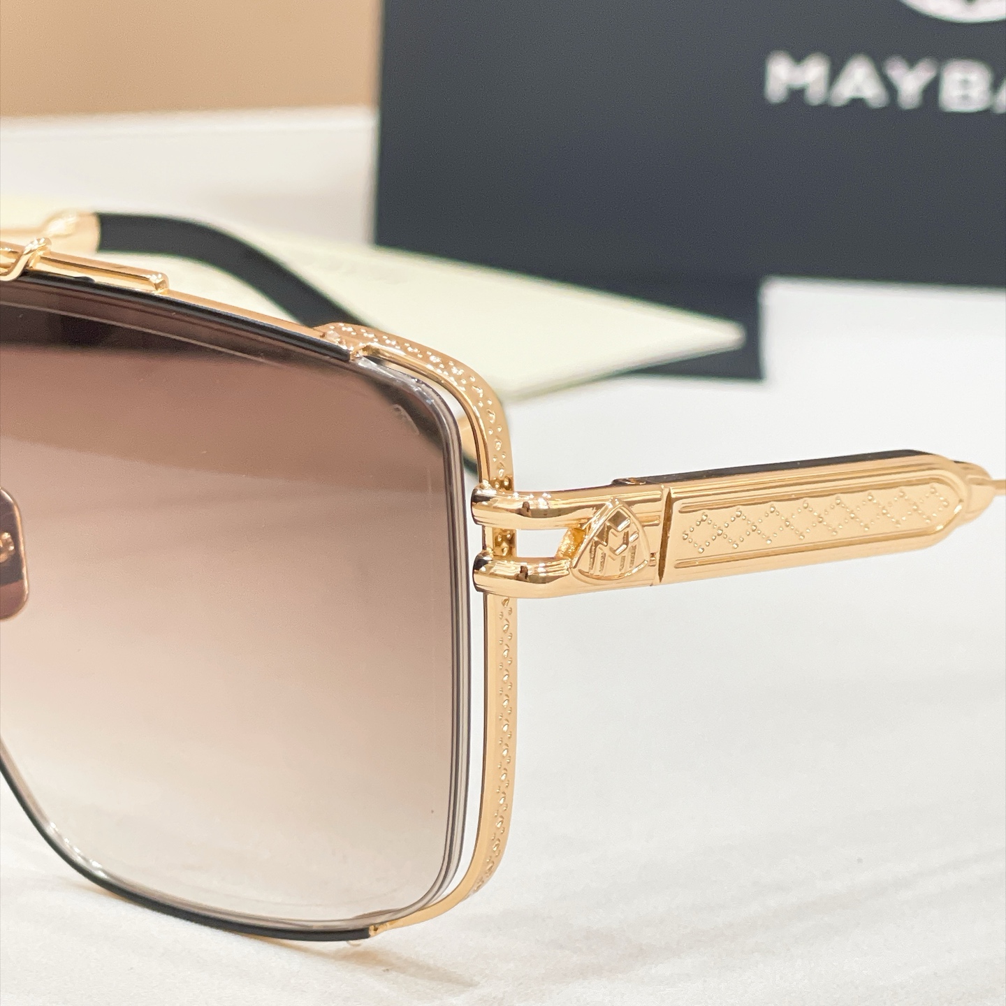MAYBACH迈巴赫⚜️⚜️⚜️MODEL：THE DAWN⚜️⚜️⚜️SIZE：64口15-145⚜️⚜️