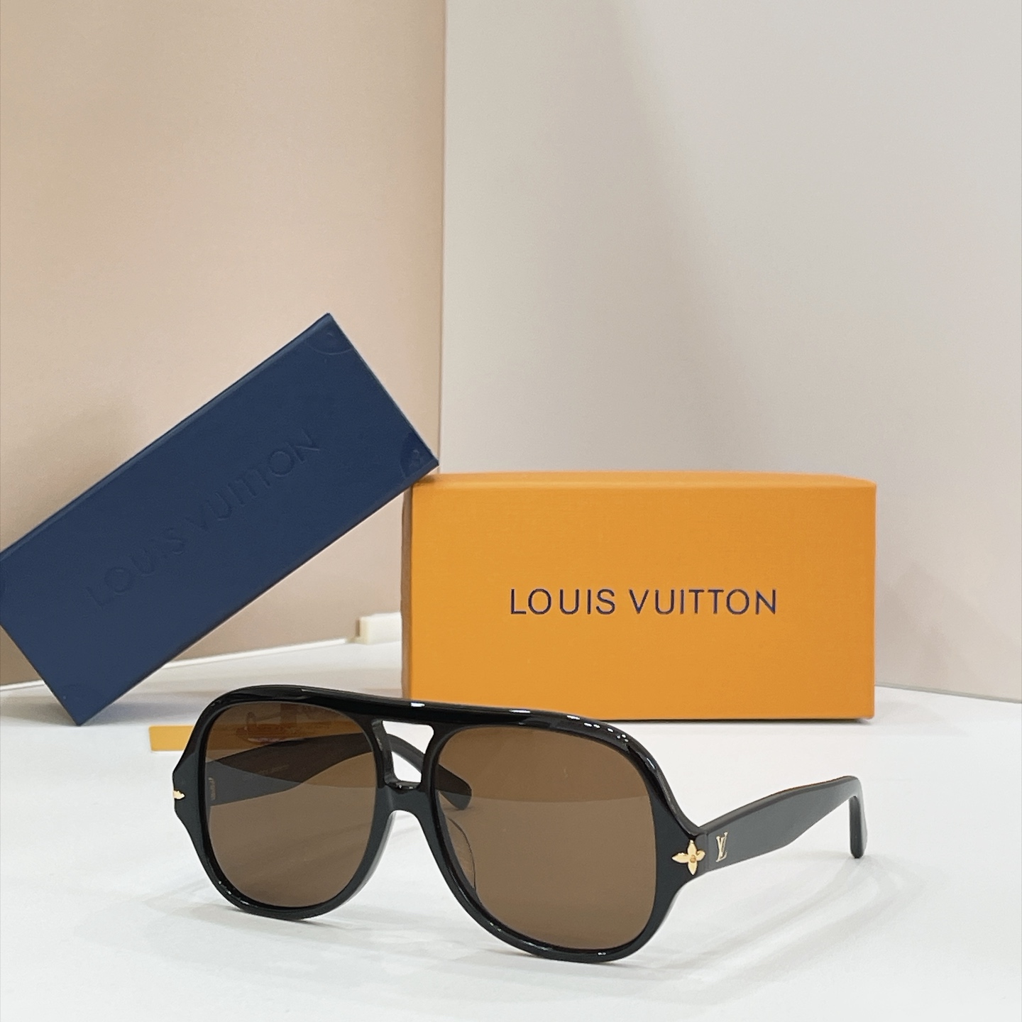 LOUIS VUITTO*✨✨✨MODEL：Z3642W✨✨✨ SIZE：56口15-145✨✨✨