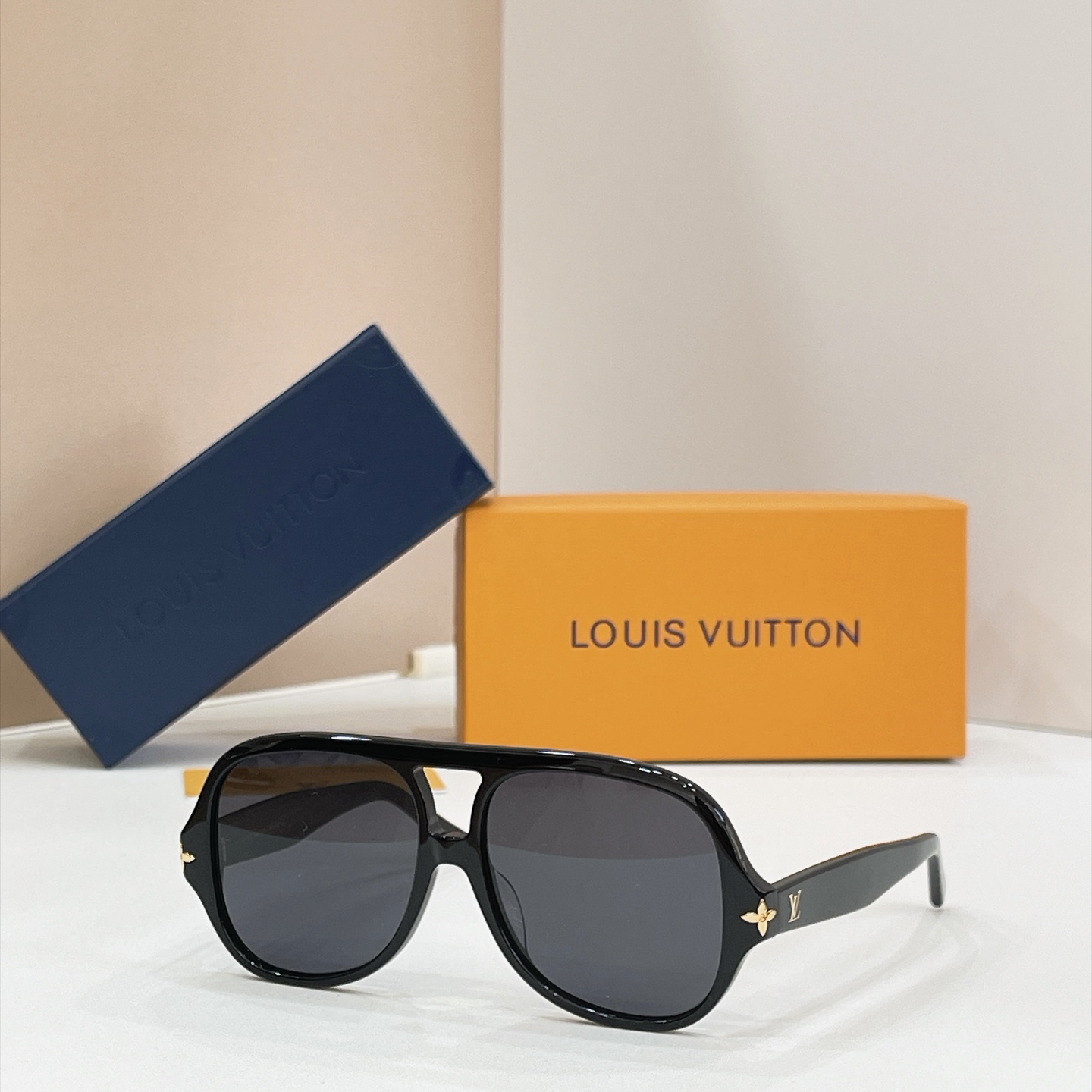 LOUIS VUITTO*✨✨✨MODEL：Z3642W✨✨✨ SIZE：56口15-145✨✨✨