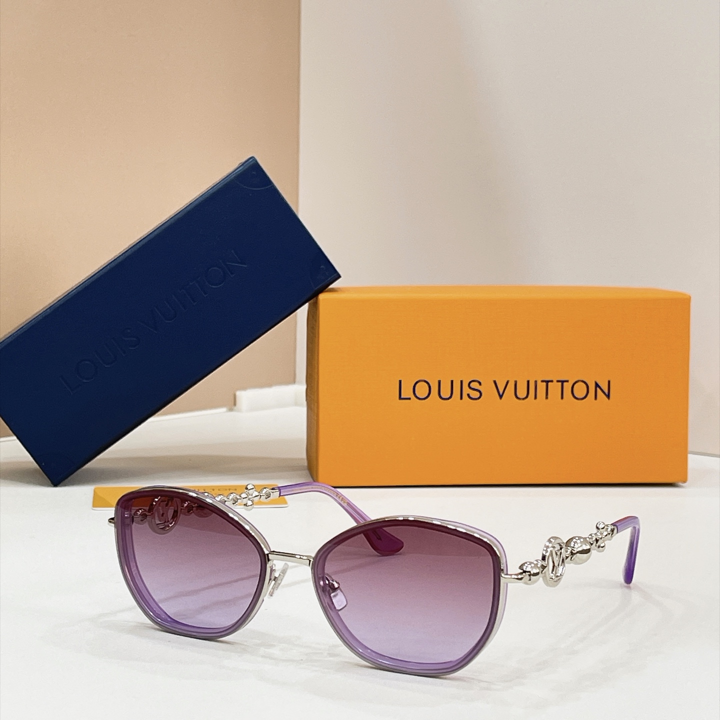LOUIS VUITTO*✨✨✨MODEL：Z7533U✨✨✨ SIZE：60口16-148✨✨✨🆕 
