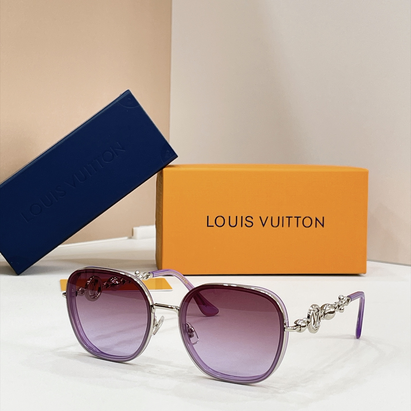 LOUIS VUITTO*✨✨✨MODEL：Z7534U✨✨✨ SIZE：60口17-148✨✨✨🆕 