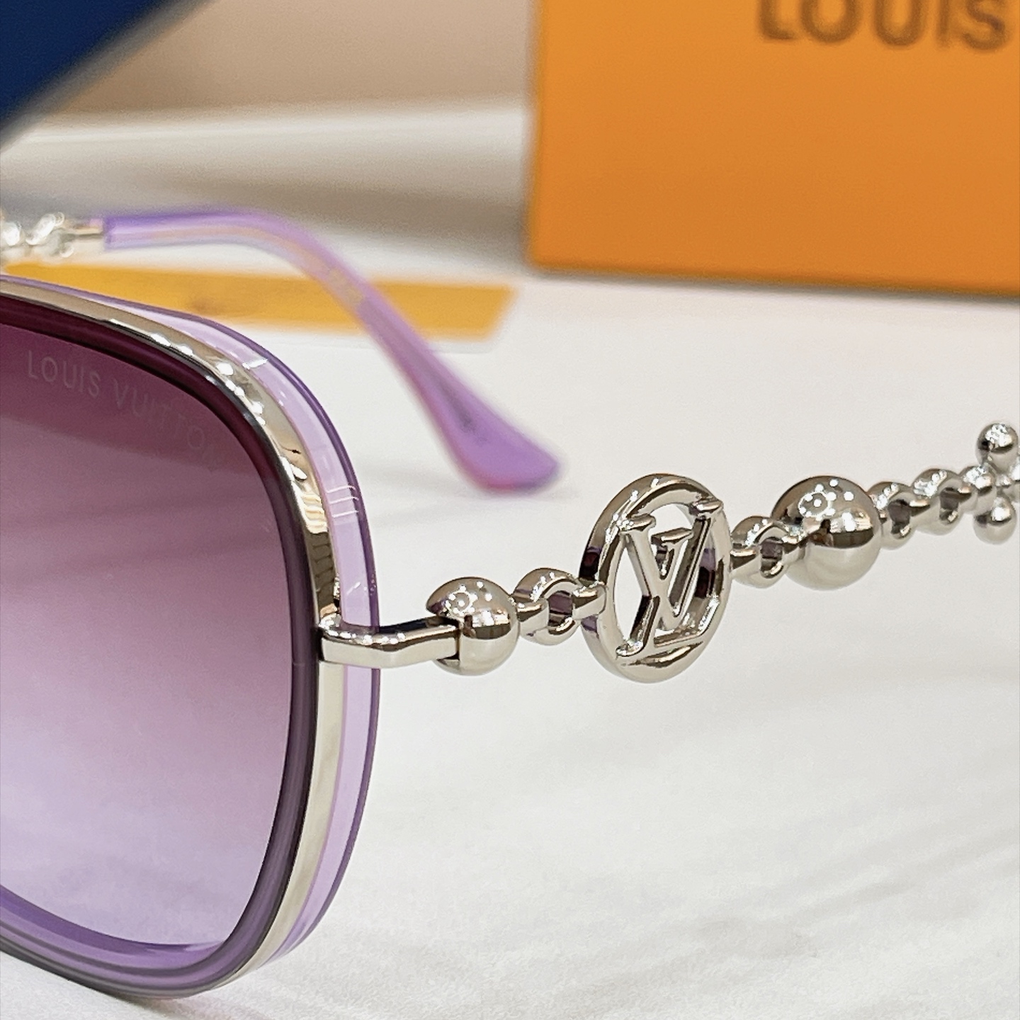 LOUIS VUITTO*✨✨✨MODEL：Z7534U✨✨✨ SIZE：60口17-148✨✨✨🆕 