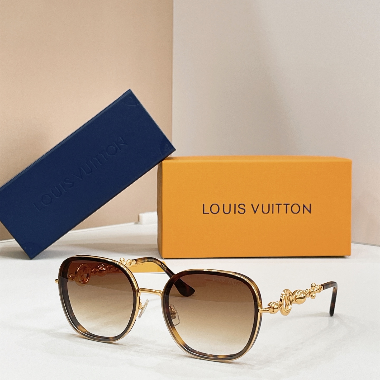 LOUIS VUITTO*✨✨✨MODEL：Z7534U✨✨✨ SIZE：60口17-148✨✨✨🆕 