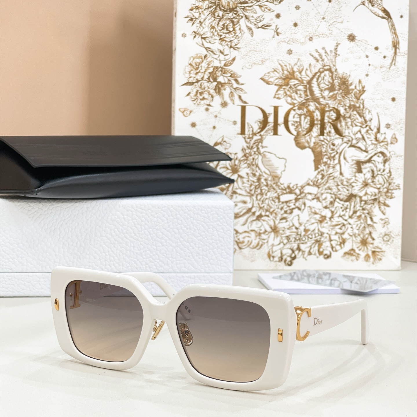 DIO*🌟🌟🌟Model：DIOR Initials S2F🌟🌟🌟SIZE：54口19-145🌟🌟🆕 