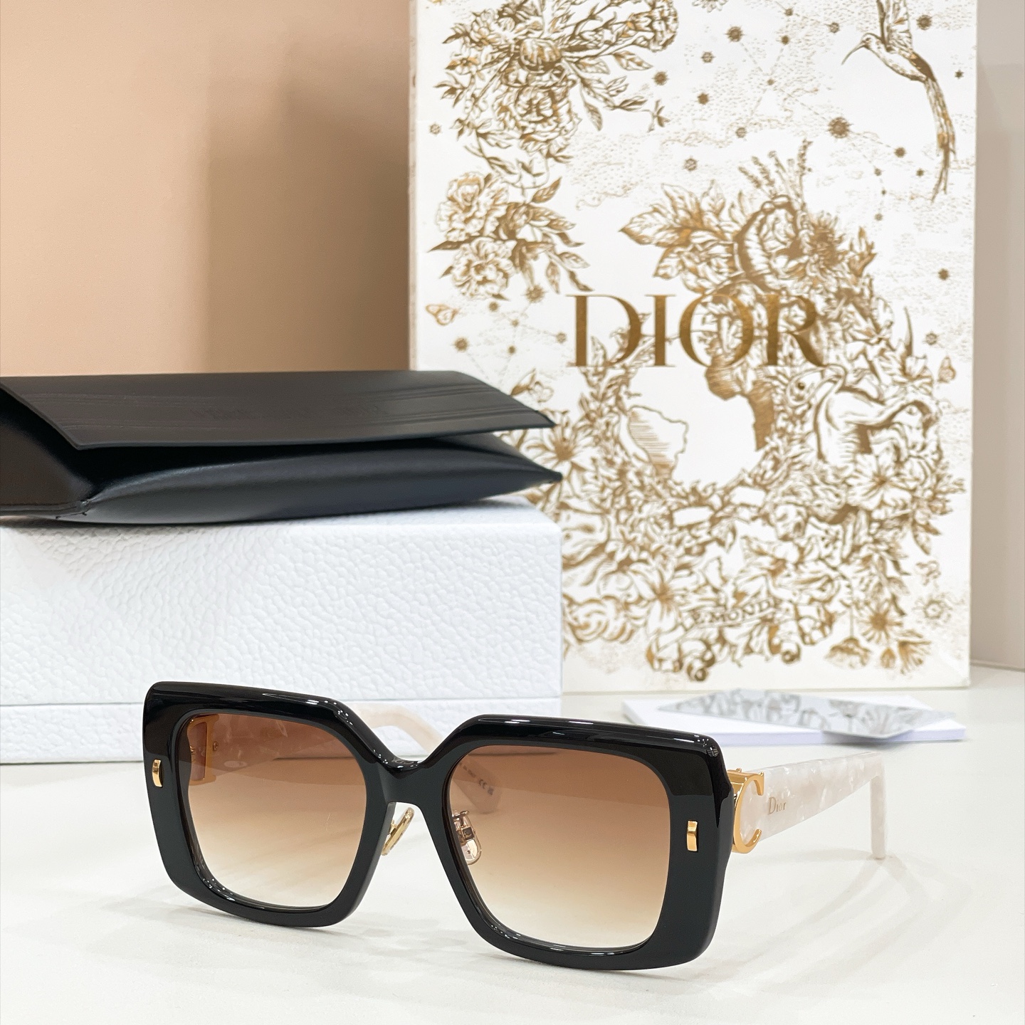 DIO*🌟🌟🌟Model：DIOR Initials S2F🌟🌟🌟SIZE：54口19-145🌟🌟🆕 