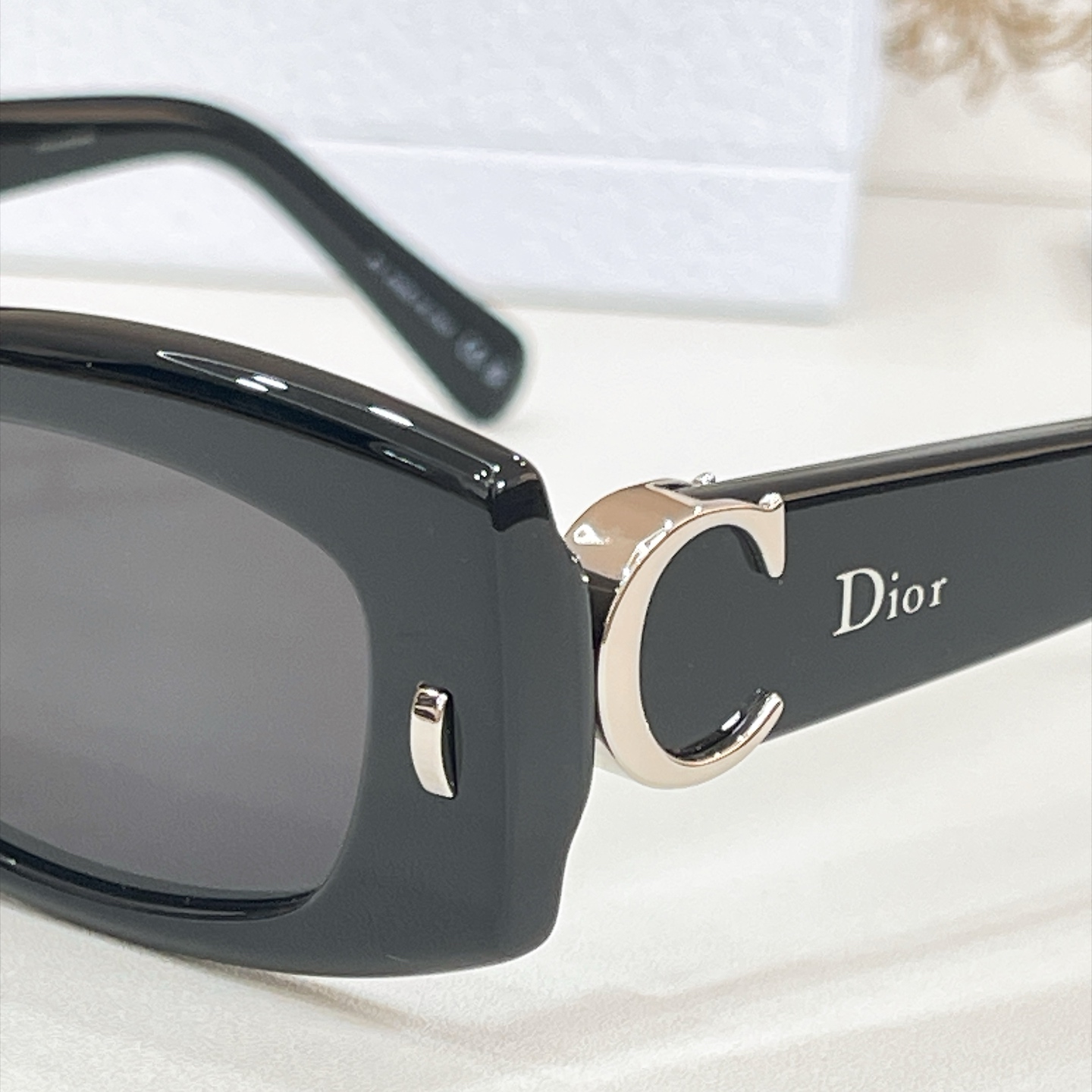 DIO*🌟🌟🌟Model：DIOR Initials S1F🌟🌟🌟SIZE：54口19-145🌟🌟🆕 