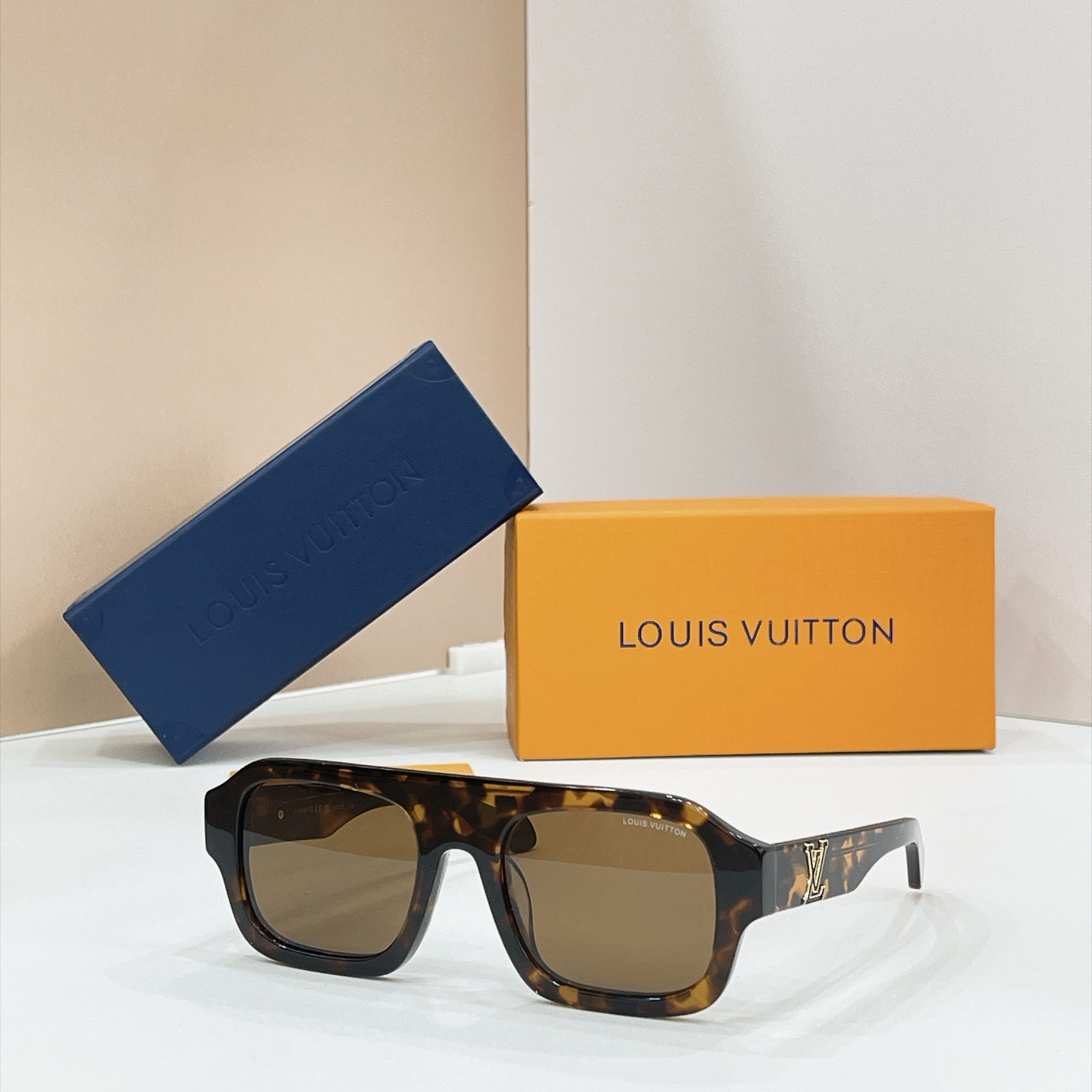 LOUIS VUITTO*✨✨✨MODEL：Z1703E✨✨✨ SIZE：54口21-145✨✨✨🆕 