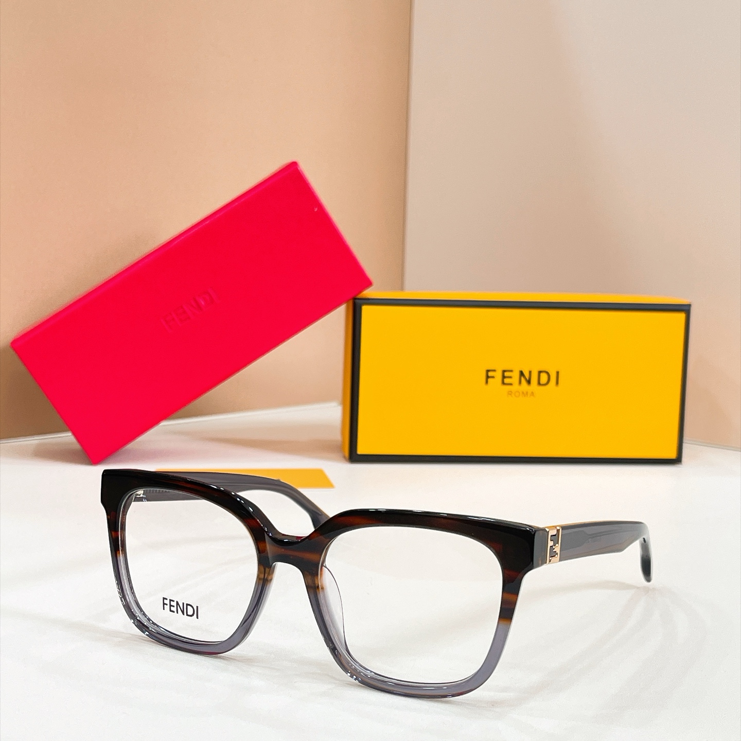 FEND*✨✨✨MODEL: FE40207F✨✨✨SIZE:56口19-145✨✨✨ 🆕 