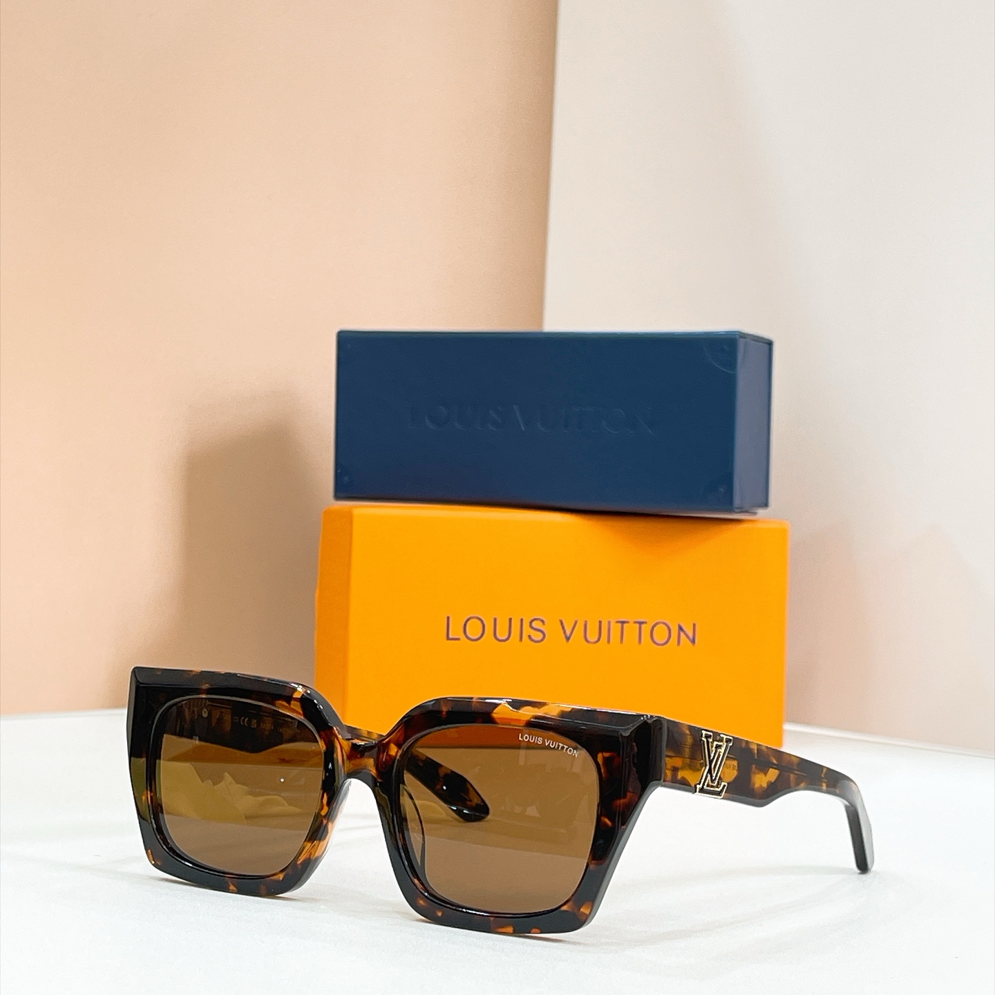 LOUIS VUITTO*✨✨✨MODEL：Z1705E✨✨✨ SIZE：53口19-145✨✨✨🆕 