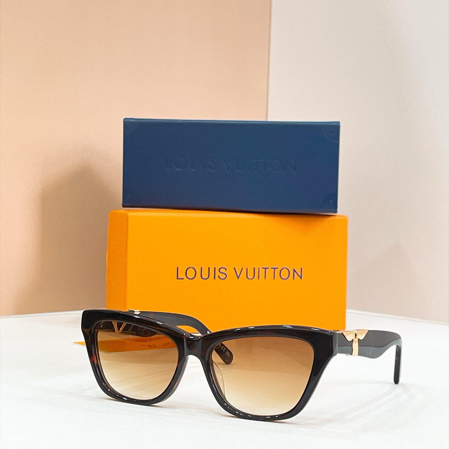 LOUIS VUITTO*✨✨✨MODEL：Z3447U✨✨✨ SIZE：55口16-145✨✨✨🆕 