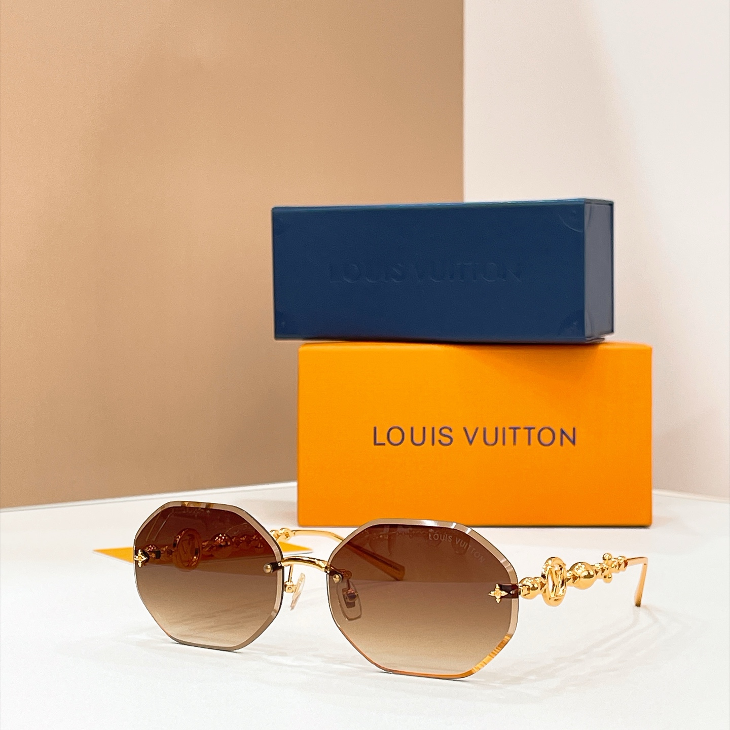 LOUIS VUITTO*✨✨✨MODEL：Z7530U✨✨✨ SIZE：63口18-150✨✨✨🆕 