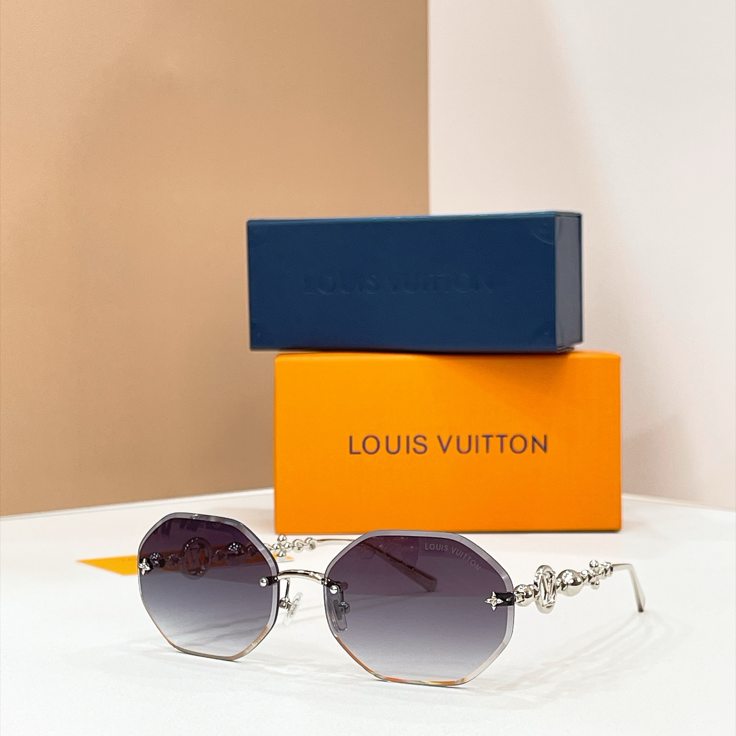 LOUIS VUITTO*✨✨✨MODEL：Z7530U✨✨✨ SIZE：63口18-150✨✨✨🆕 