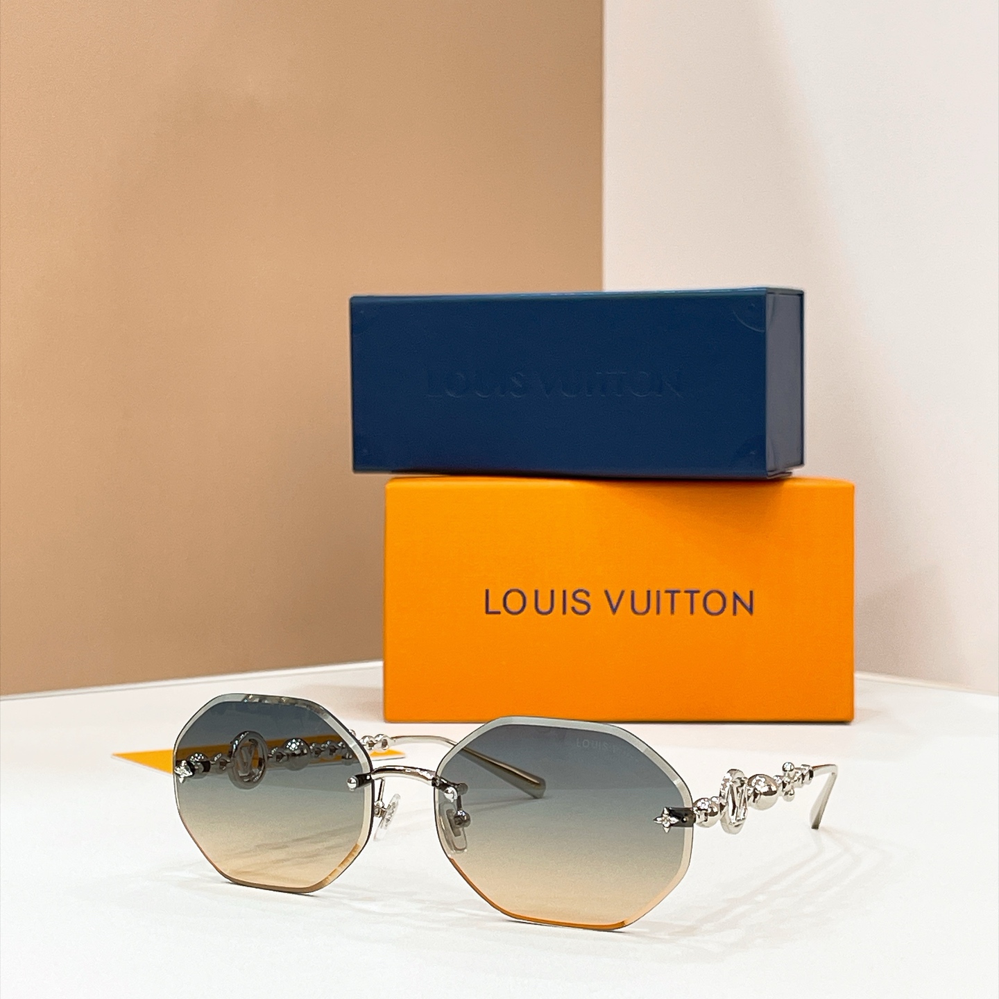 LOUIS VUITTO*✨✨✨MODEL：Z7530U✨✨✨ SIZE：63口18-150✨✨✨🆕 