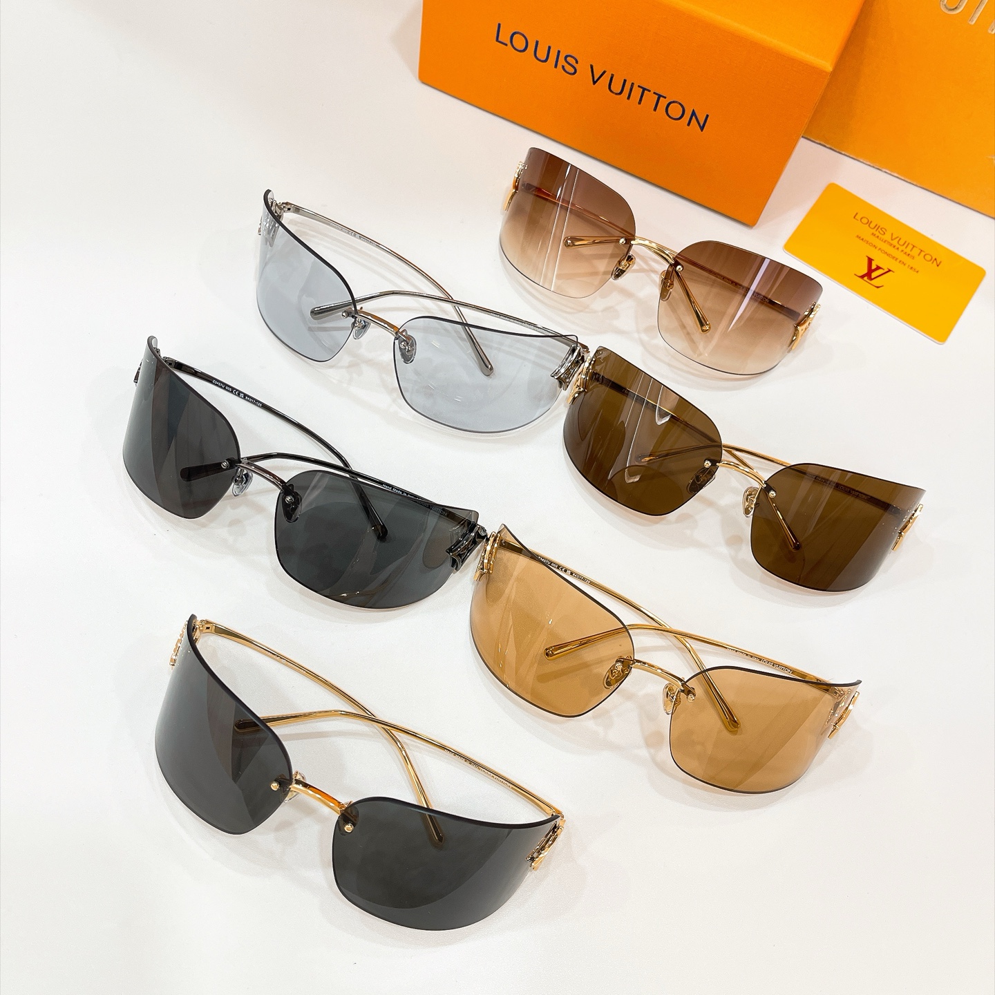 LOUIS VUITTO*✨✨✨MODEL：Z3457U✨✨✨ SIZE：84口17-120✨✨✨🆕 