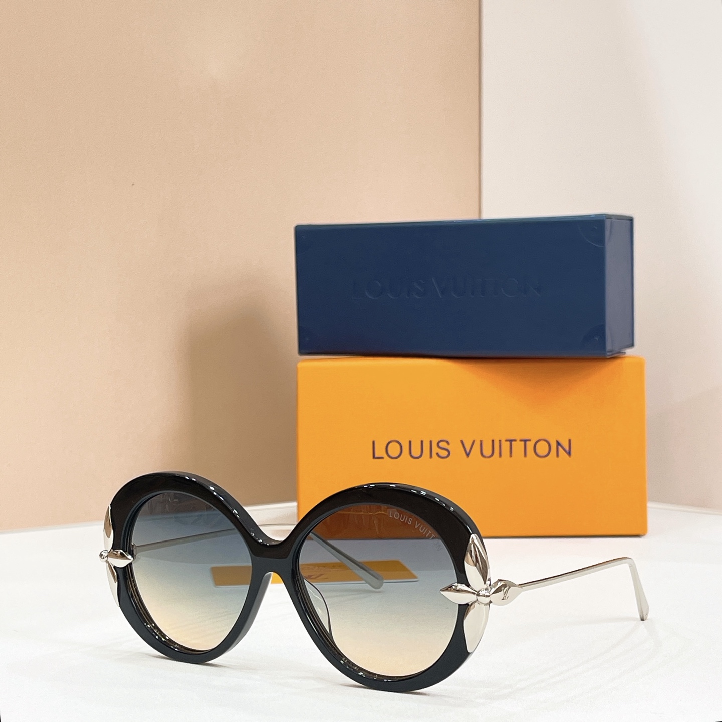 LOUIS VUITTO*✨✨✨MODEL：Z7352U✨✨✨ SIZE：56口14-145✨✨✨🆕 