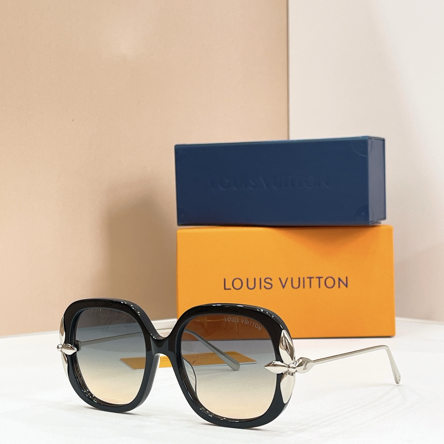 LOUIS VUITTO*✨✨✨MODEL：Z7351U✨✨✨ SIZE：54口18-145✨✨✨🆕 
