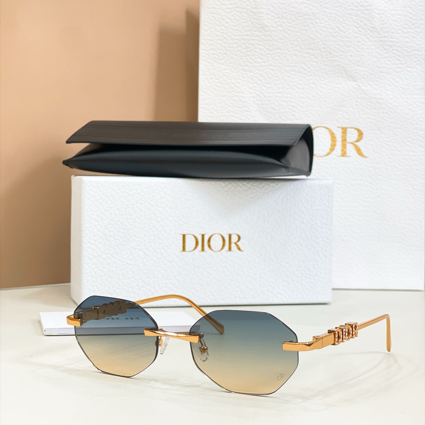 🆕  DIO*🌟🌟🌟Model：DIORCAT2301M🌟🌟🌟SIZE：57口19-145🌟🌟