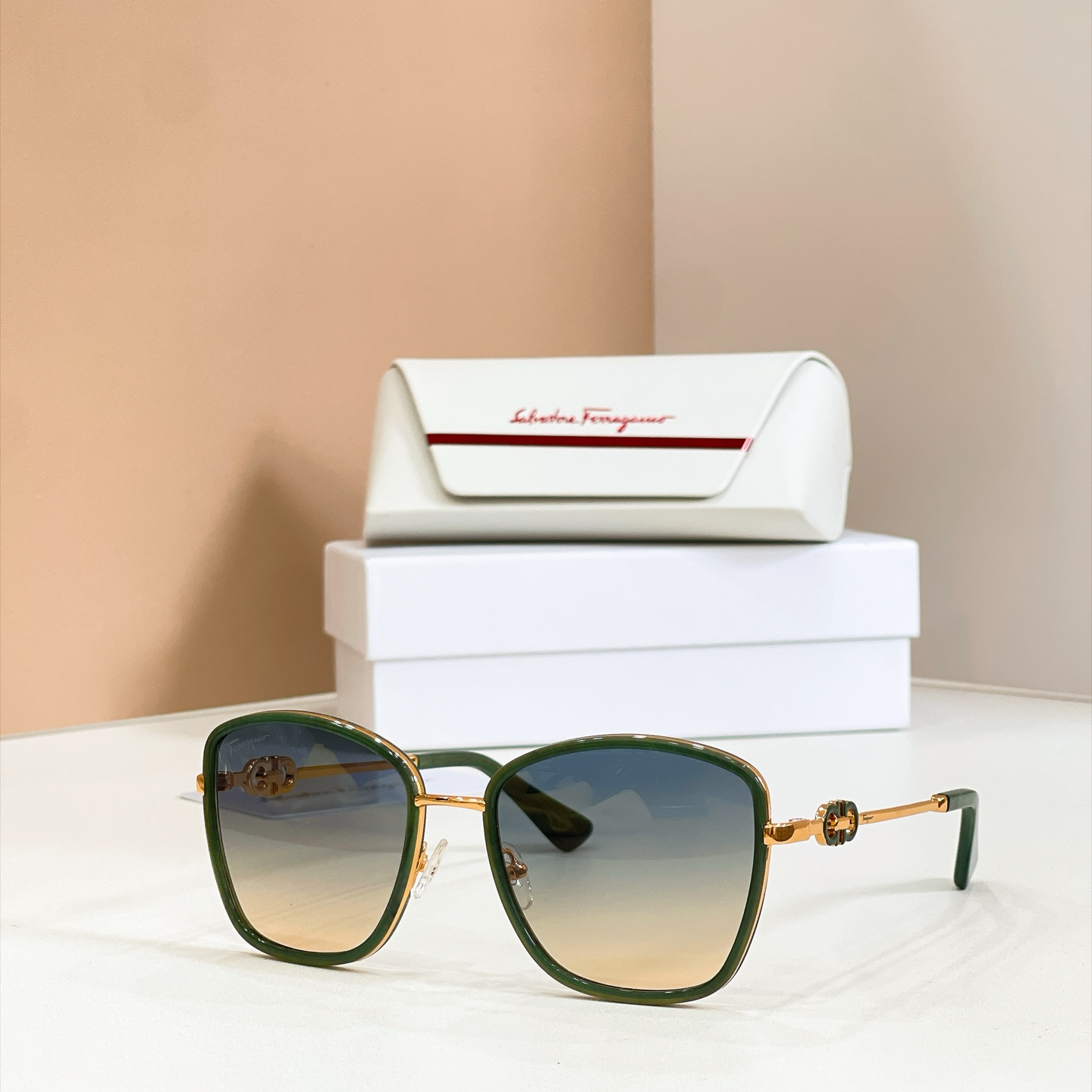 🆕  Salvatore ferragam* 菲*拉格慕 💚💚MODEL：SF1470L💚💚💚SIZE：56口19-14