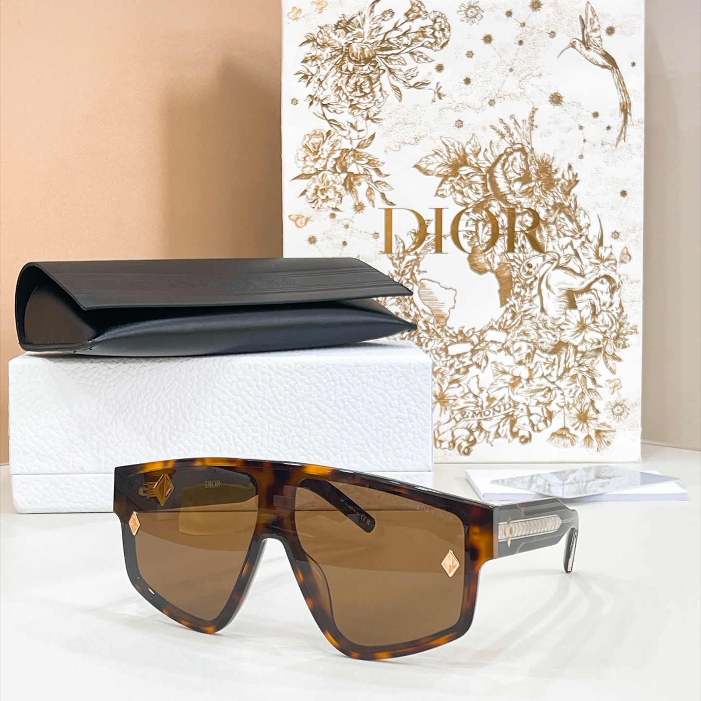 DIOR Sunglasses Acetate Tortoiseshell Square