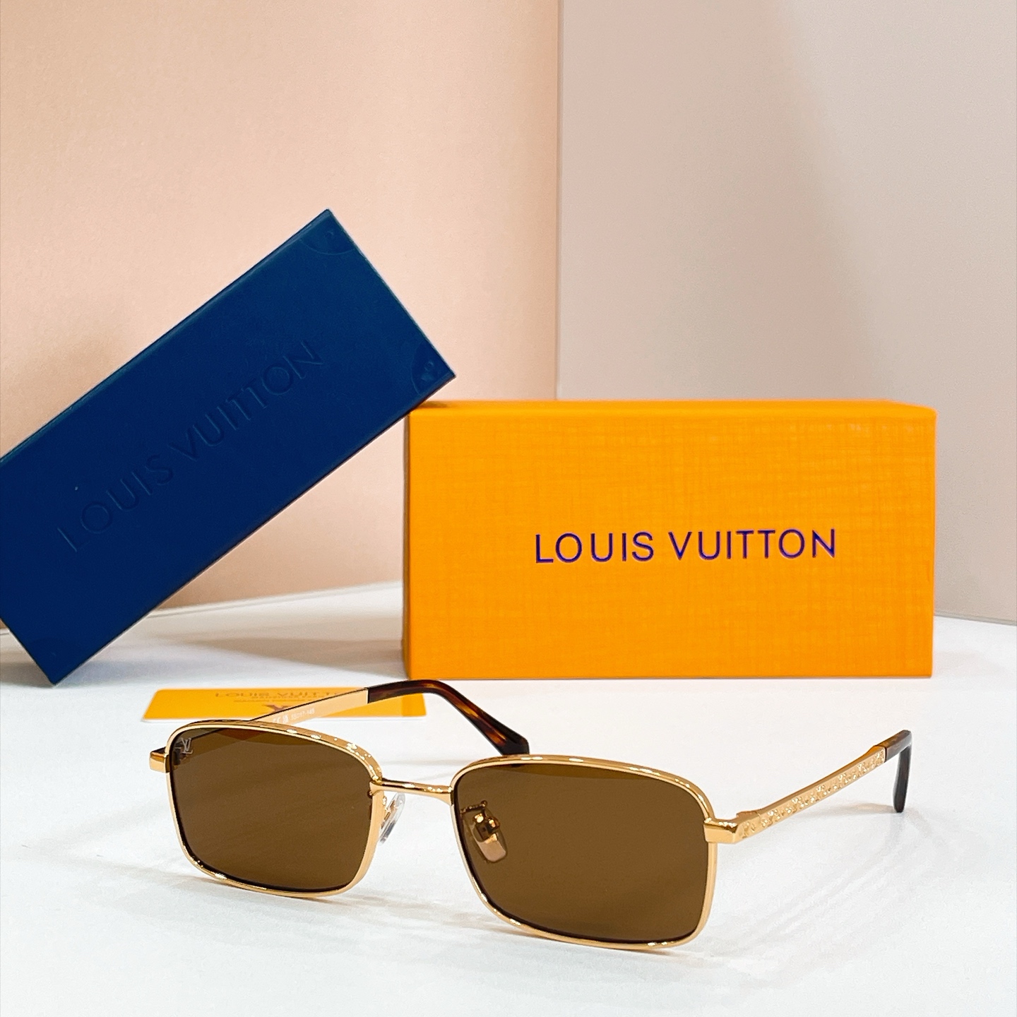 LOUIS VUITTO*✨✨✨MODEL：Z3620U✨✨✨ SIZE：55口17-145✨✨✨