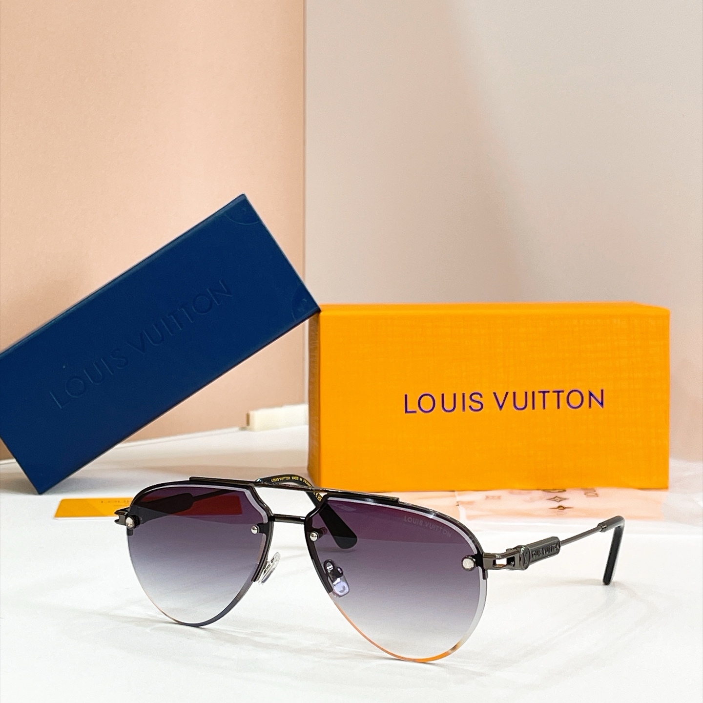 LOUIS VUITTO*✨✨✨MODEL：Z22470E✨✨✨ SIZE：62口13-145✨✨✨