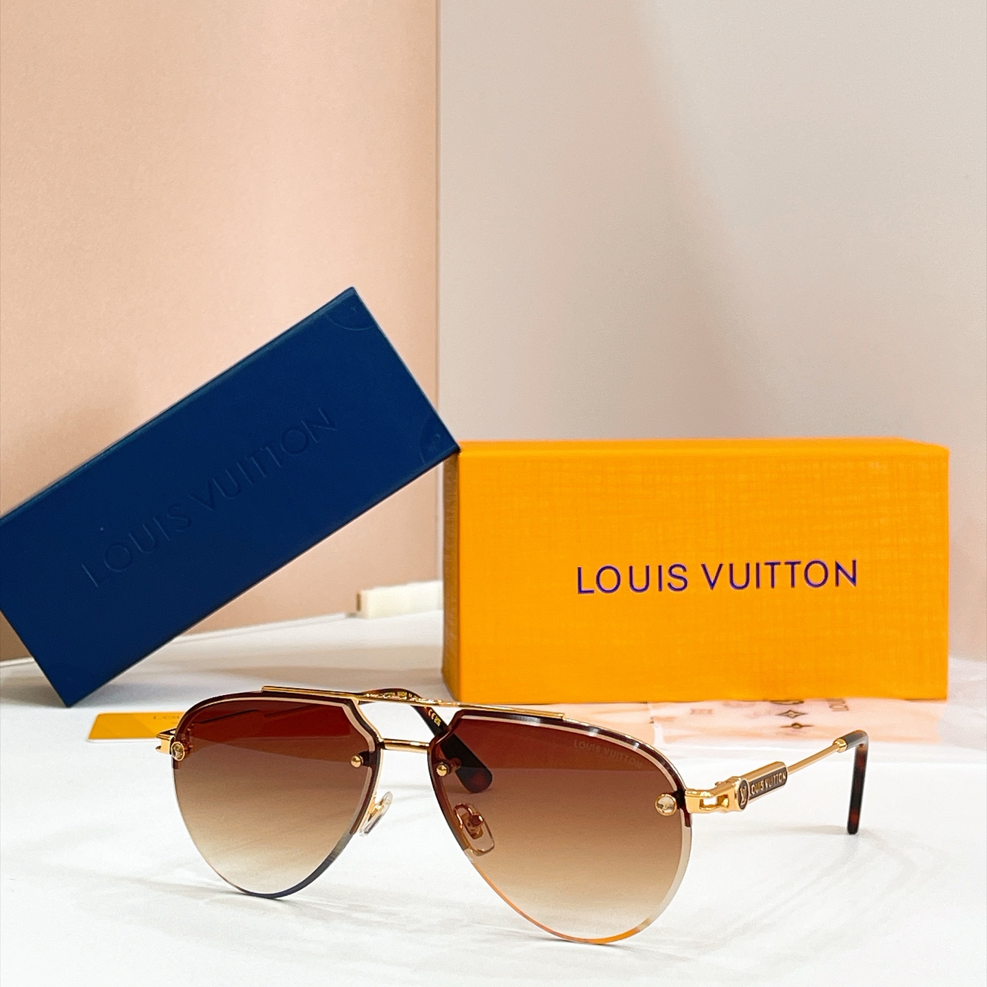 LOUIS VUITTO*✨✨✨MODEL：Z22470E✨✨✨ SIZE：62口13-145✨✨✨