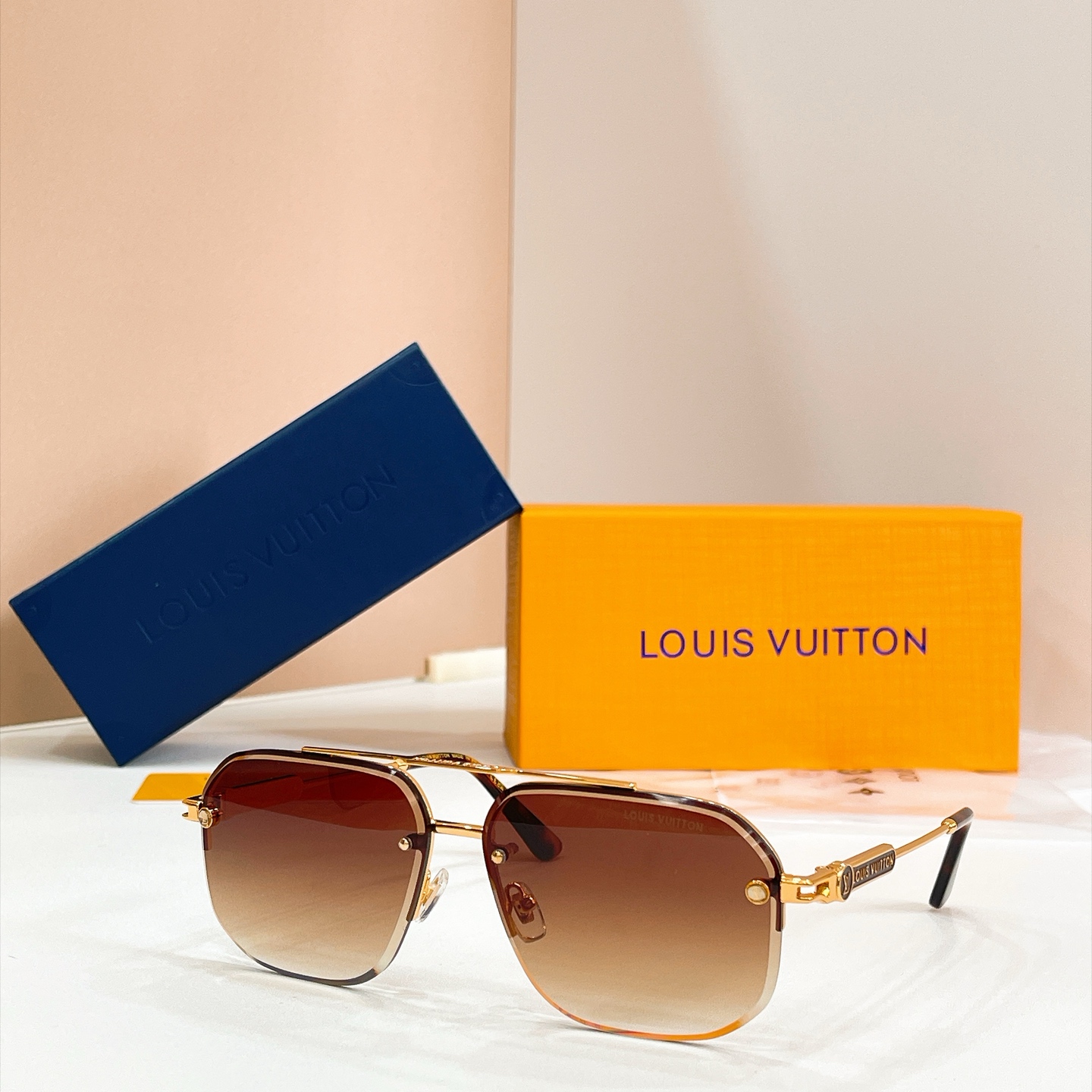LOUIS VUITTO*✨✨✨MODEL：Z22469E✨✨✨ SIZE：62口13-145✨✨✨