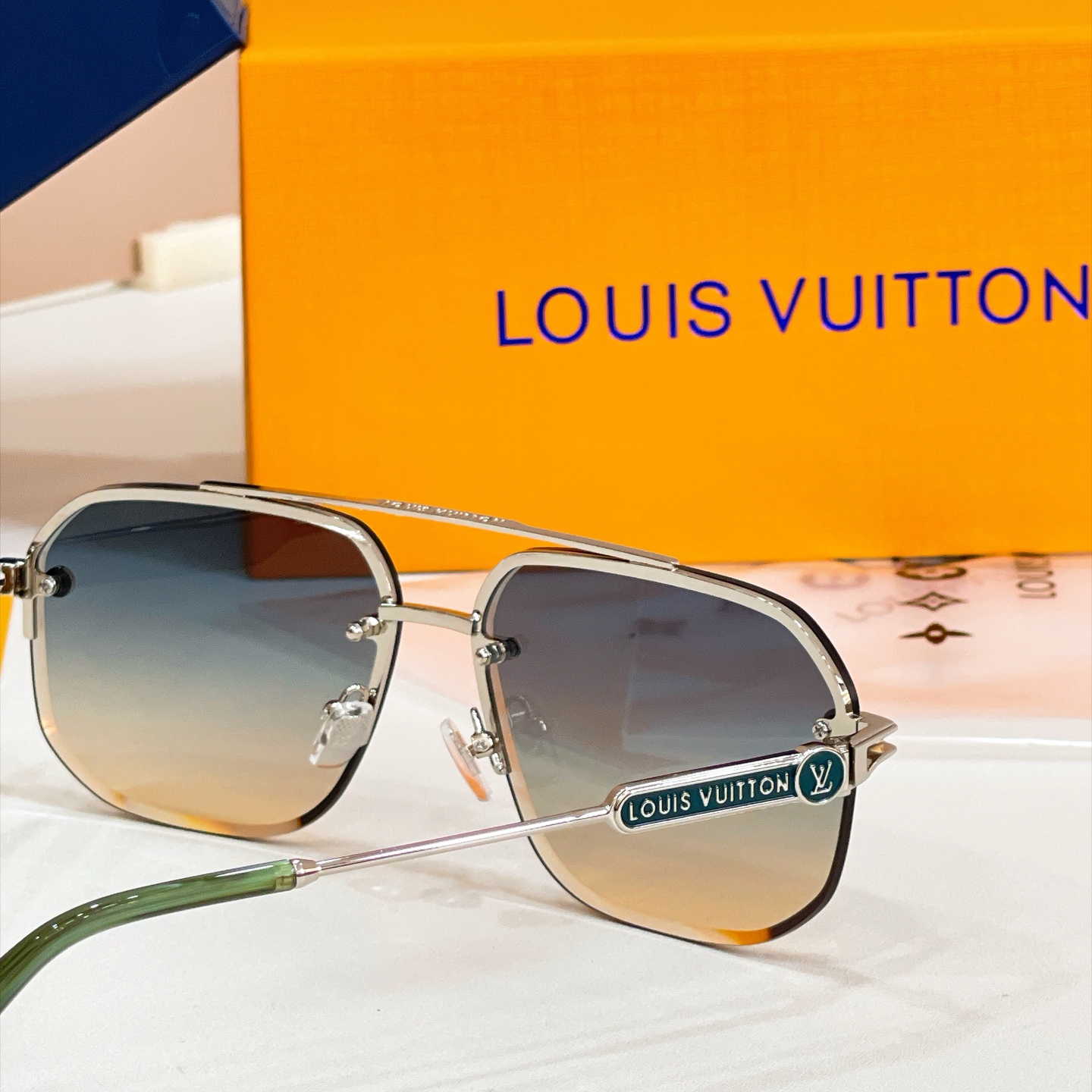 LOUIS VUITTO*✨✨✨MODEL：Z22469E✨✨✨ SIZE：62口13-145✨✨✨